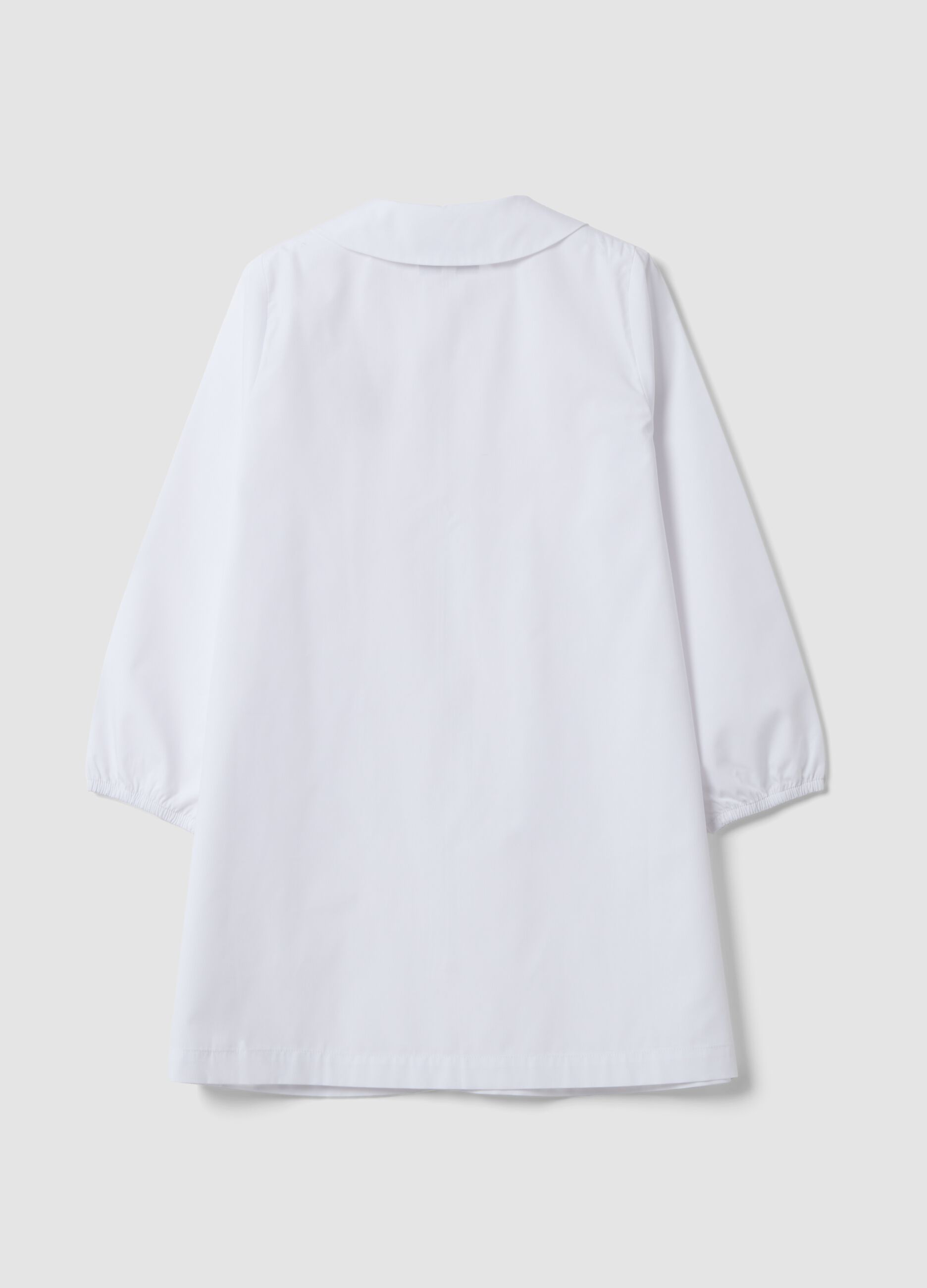 White girls&rsquo; school apron with zip and kitten embroidery