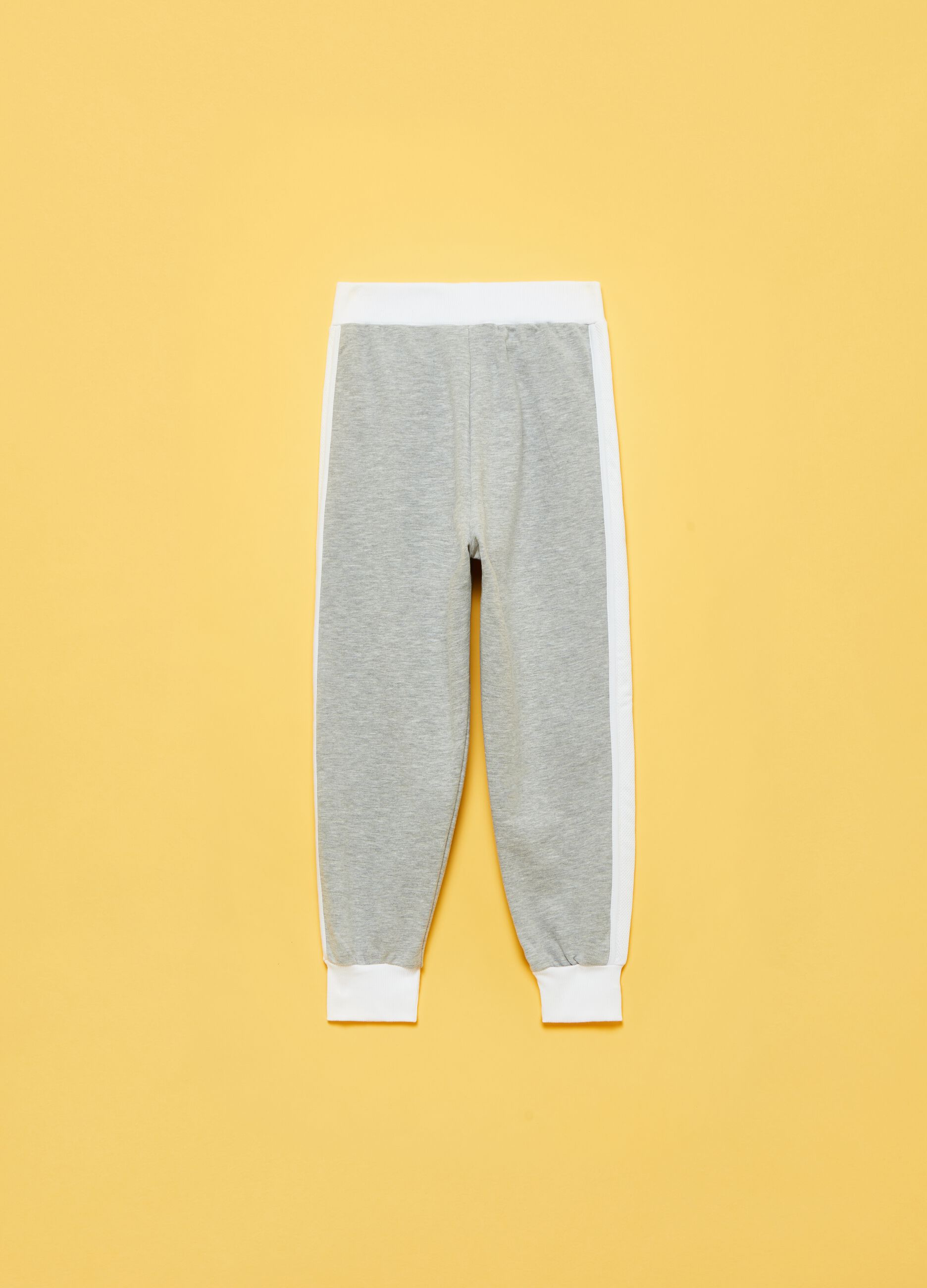 Joggers with mesh side bands