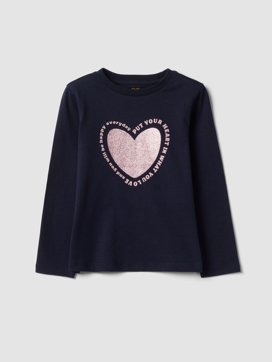 T-shirt blu in puro cotone organico con stampa cuore per bambina_0