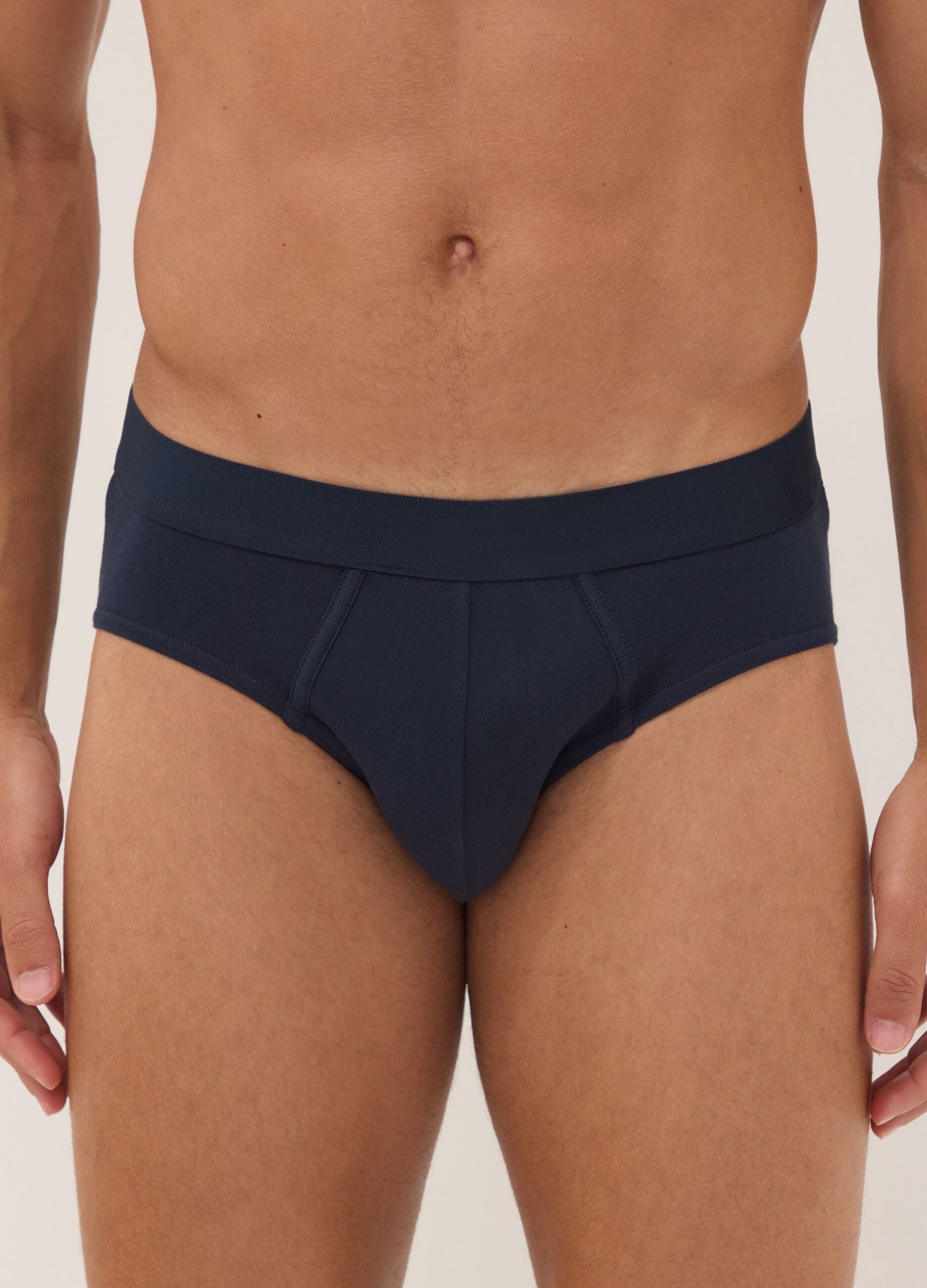 3er-Pack Slips in Blau und Schwarz aus elastischer Bio-Baumwolle