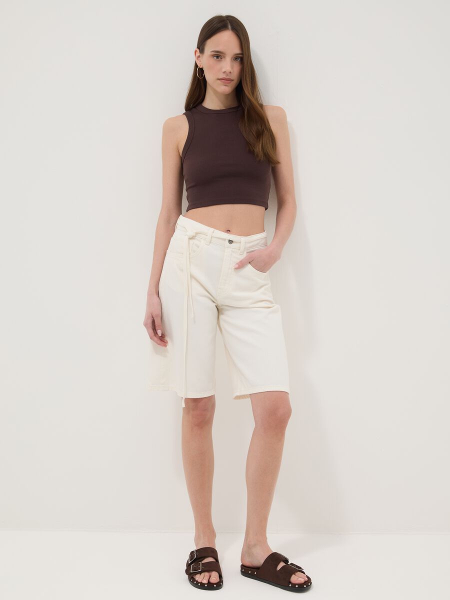 Braunes Crop-Top aus elastischer Baumwolle_2