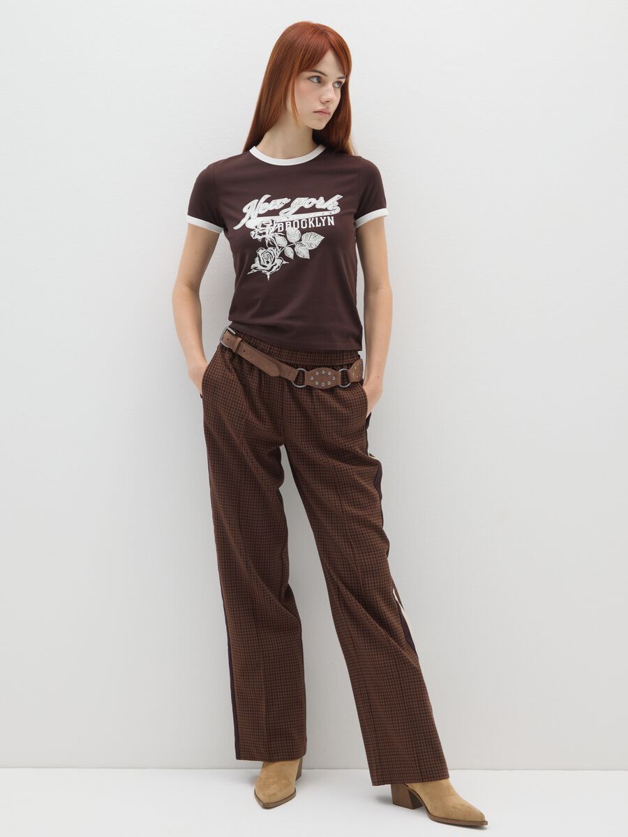Brown regular fit stretch cotton t-shirt_1
