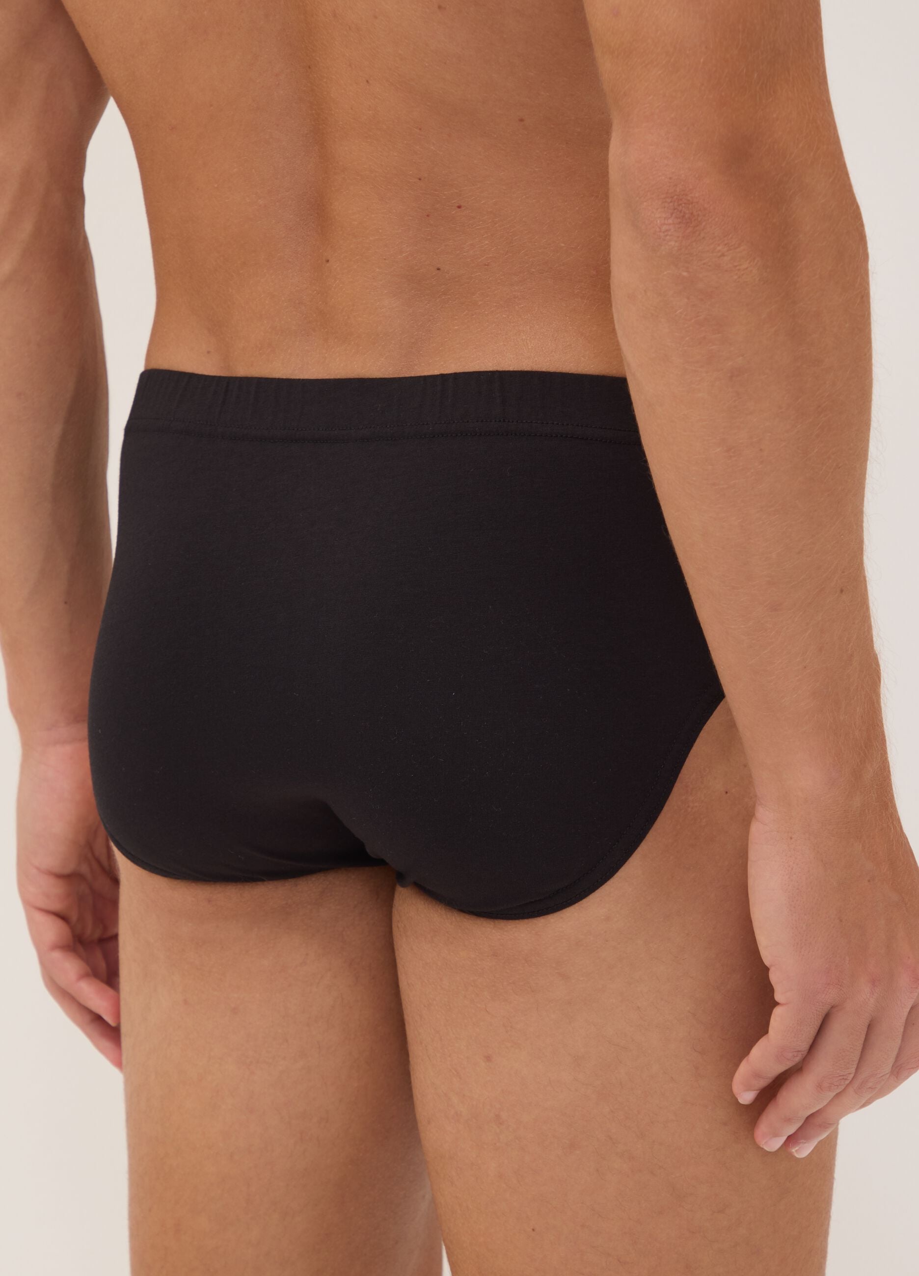 5er-Pack schwarze Slips aus Bio-Baumwolle