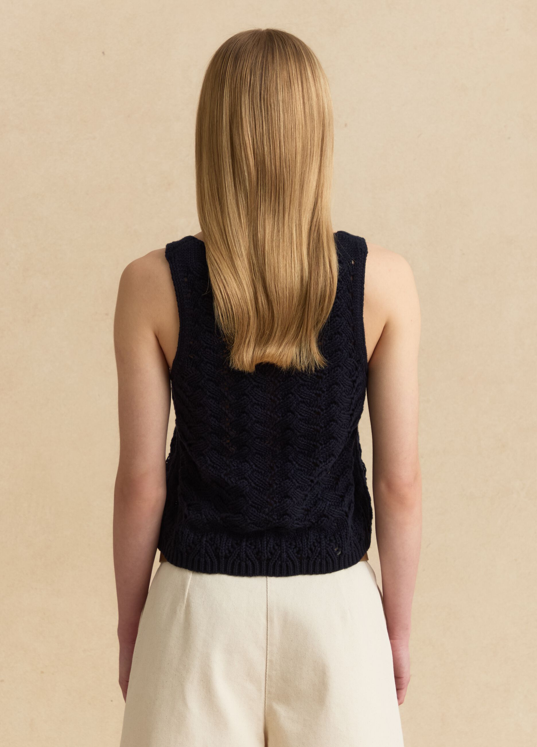 Blaues Tanktop aus reinem Baumwoll-Crochet