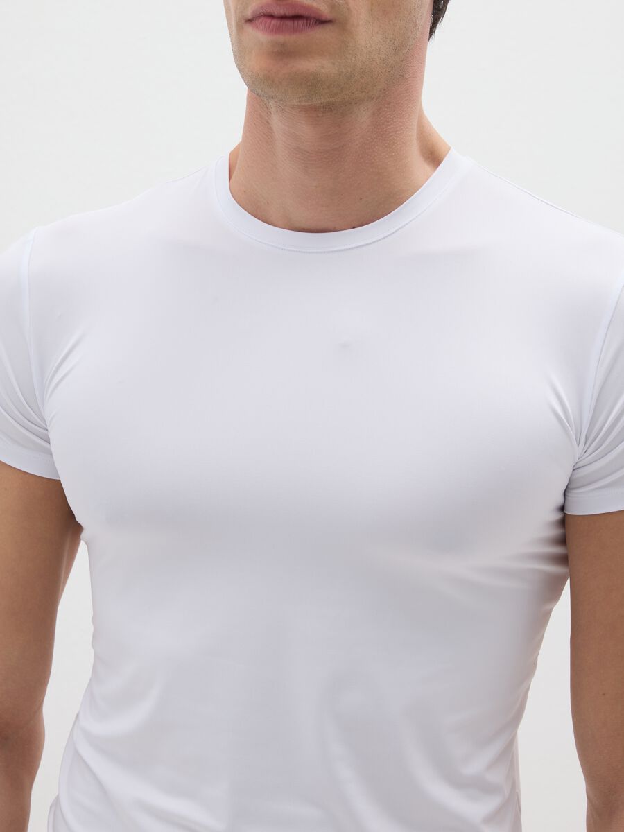 Twin pack of white microfibre t-shirts_0