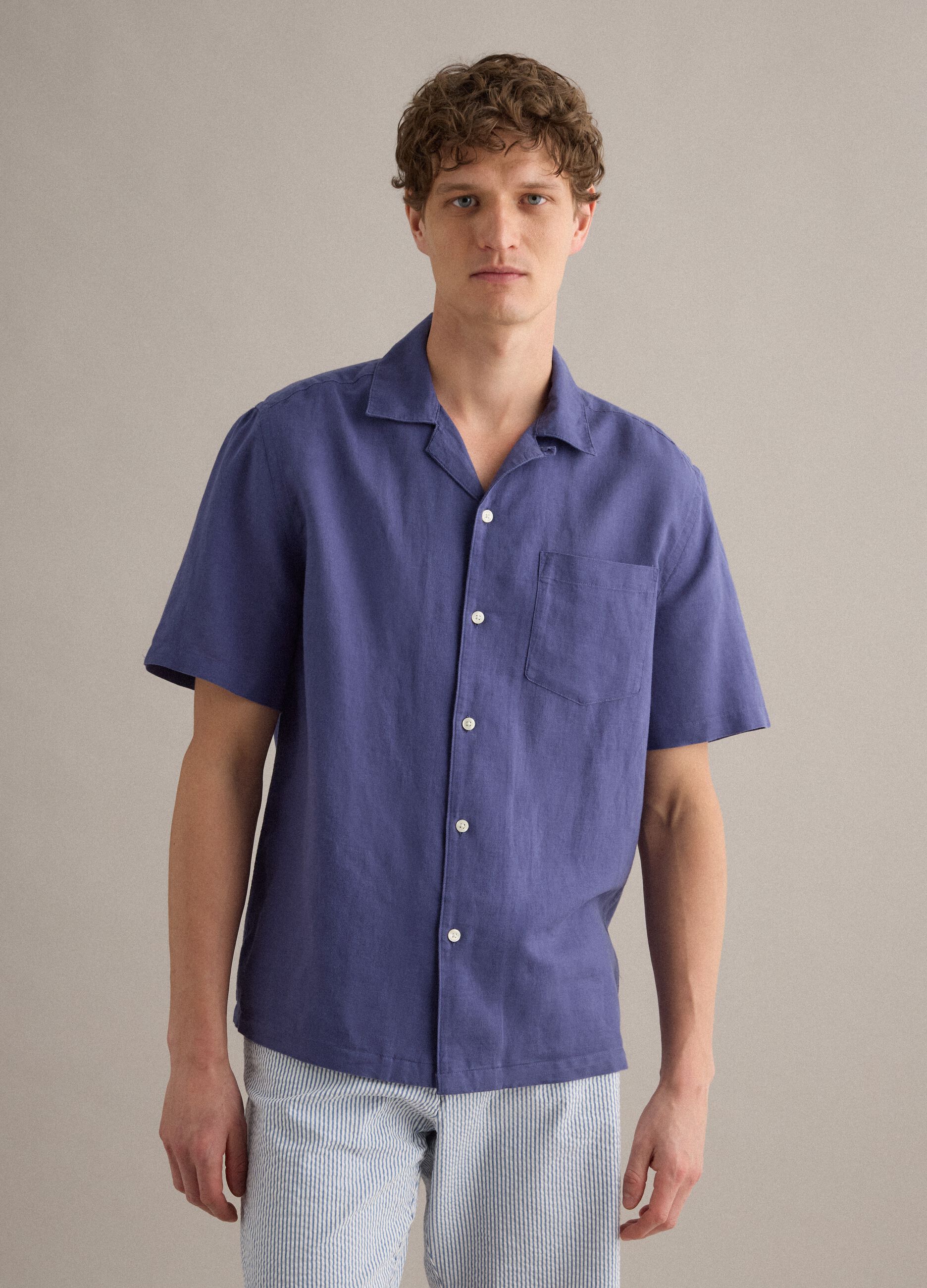 Blue linen-cotton blend shirt with bowling collar