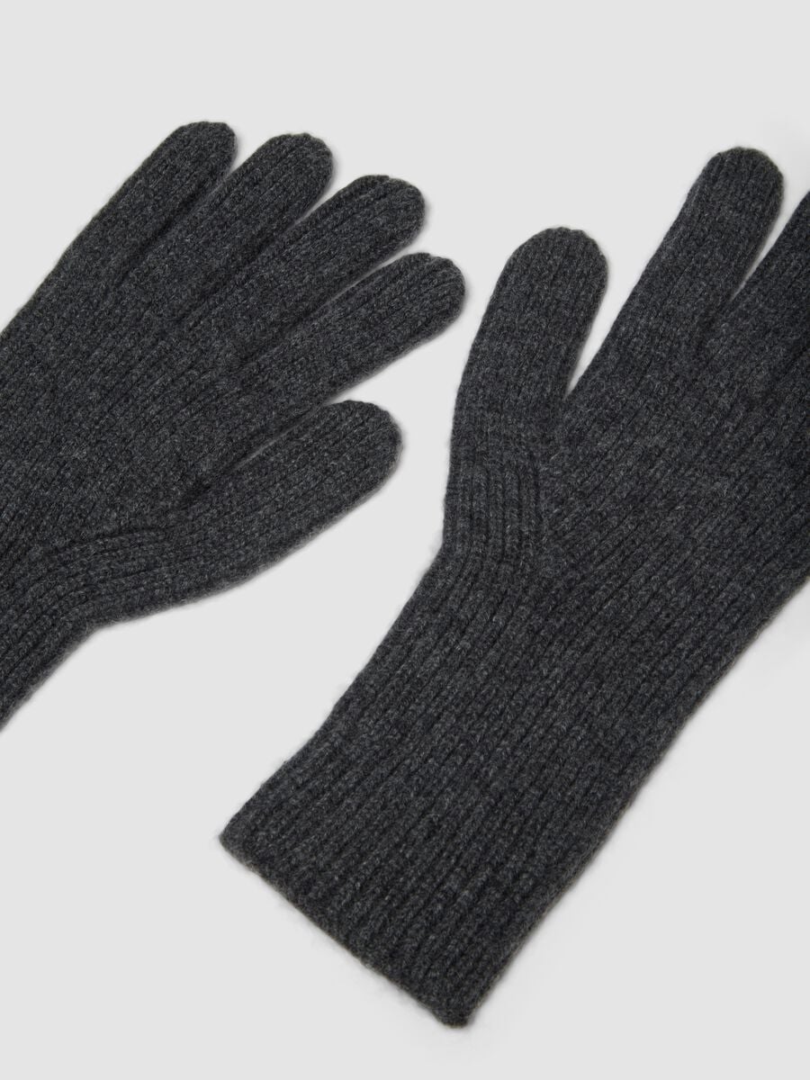Guanti grigi in puro cashmere a costine_1