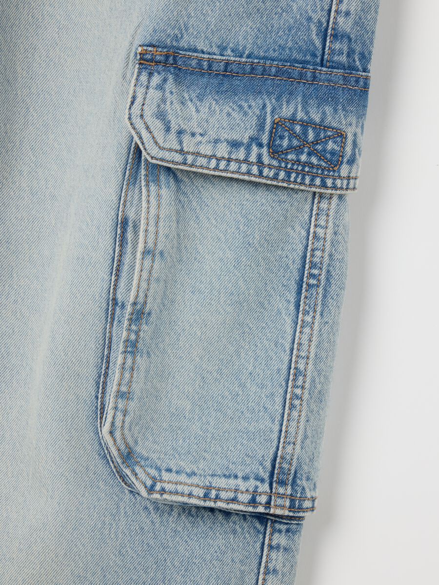 Blue denim baggy jeans with cargo pockets_5
