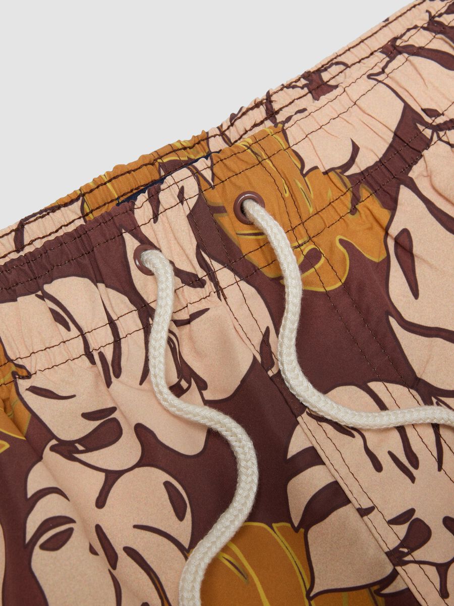 Brown tropical-print swim shorts_5