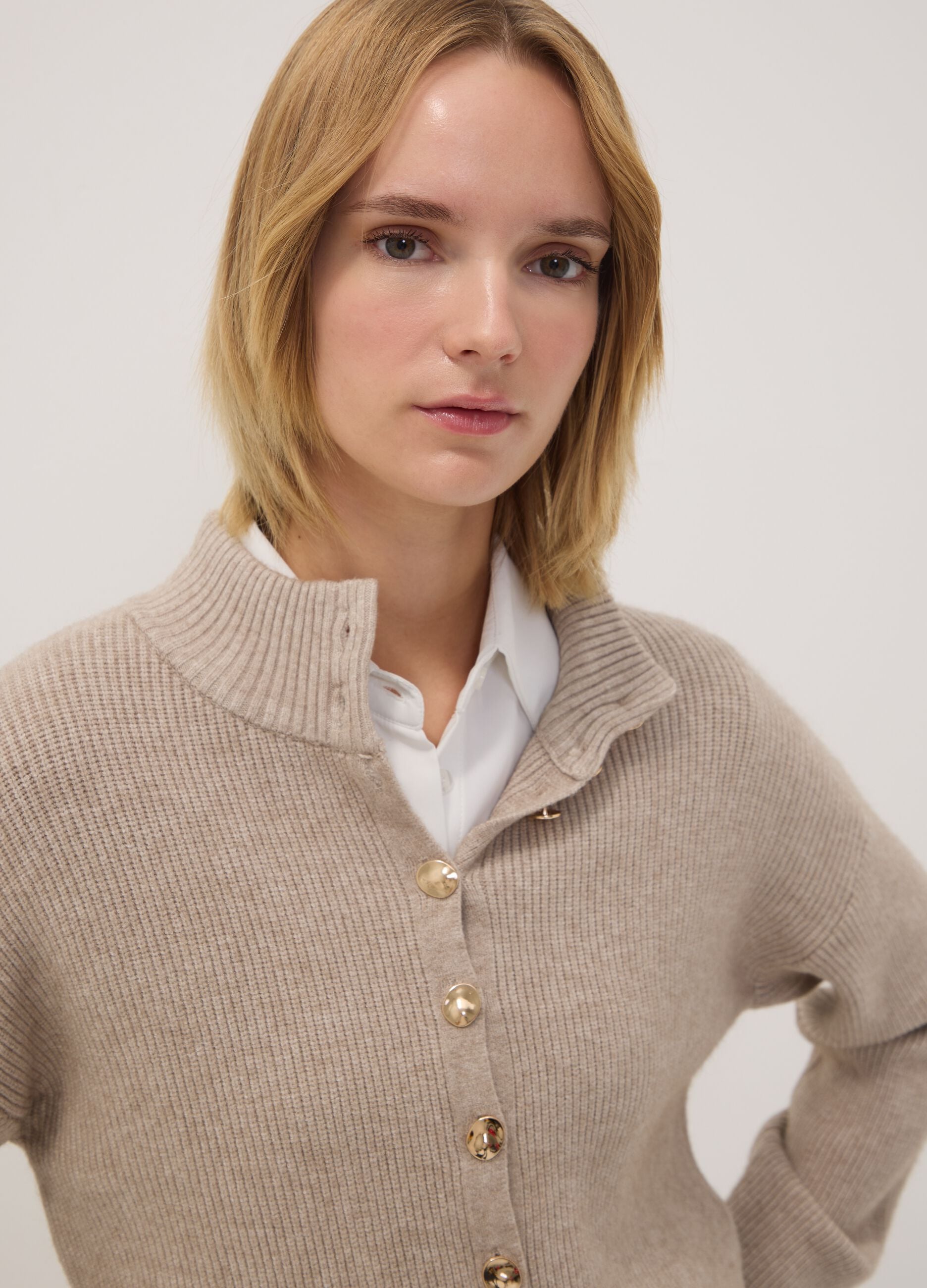 Sand ribbed viscose-blend cardigan, regular fit
