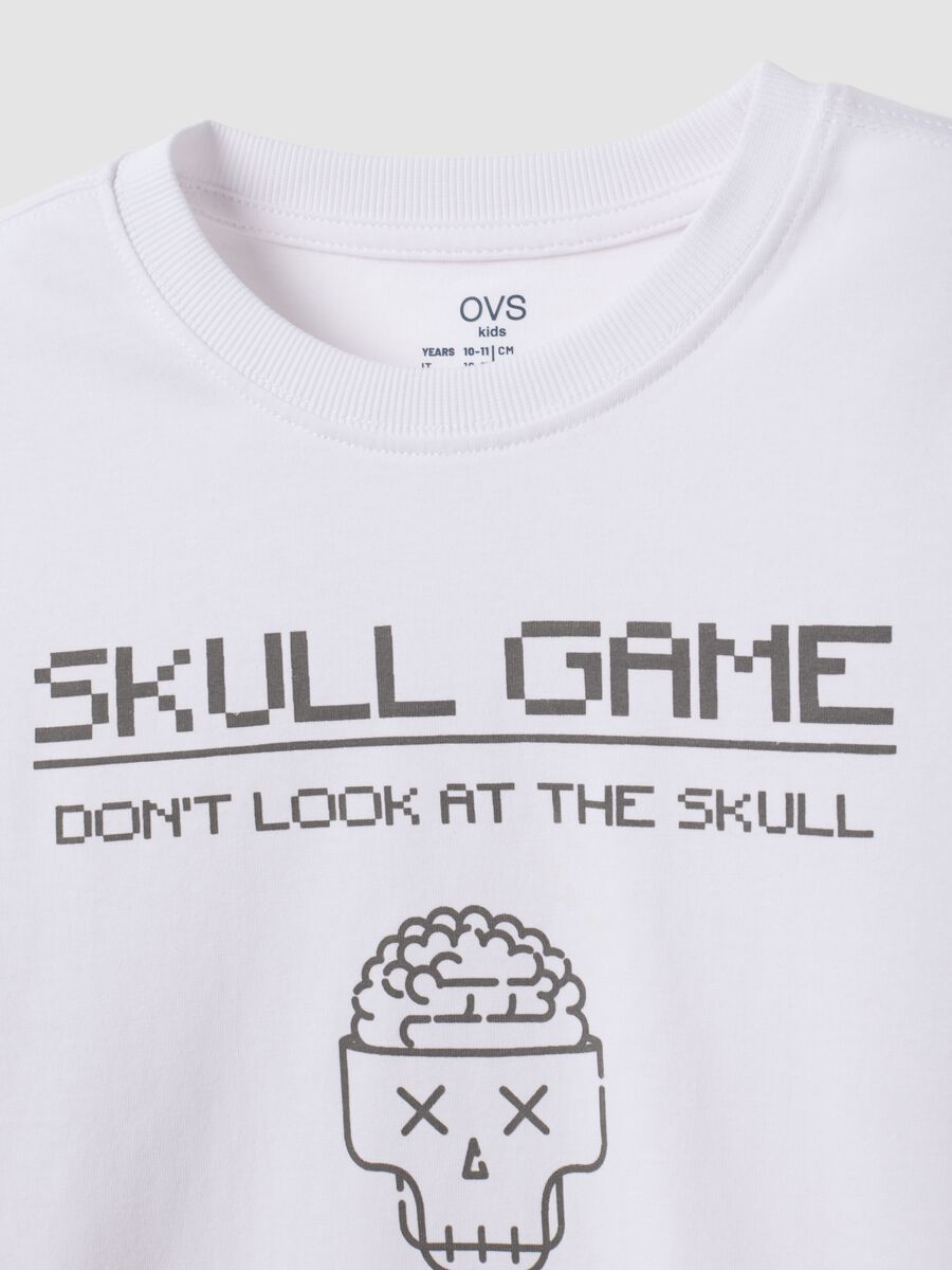 White pure organic cotton crew-neck T-shirt with skull print for boys_4