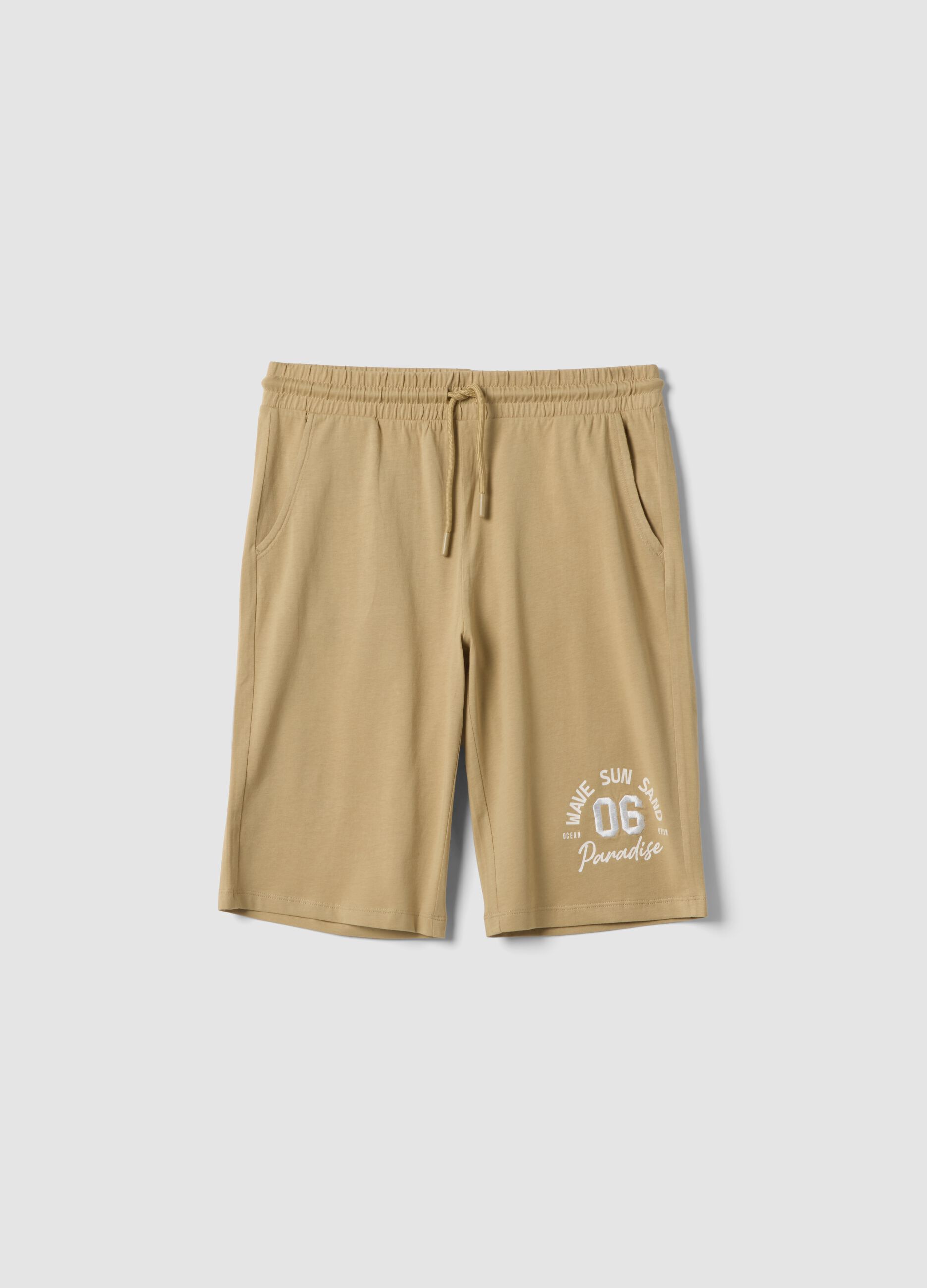 Boys&rsquo; beige pure cotton regular-fit shorts
