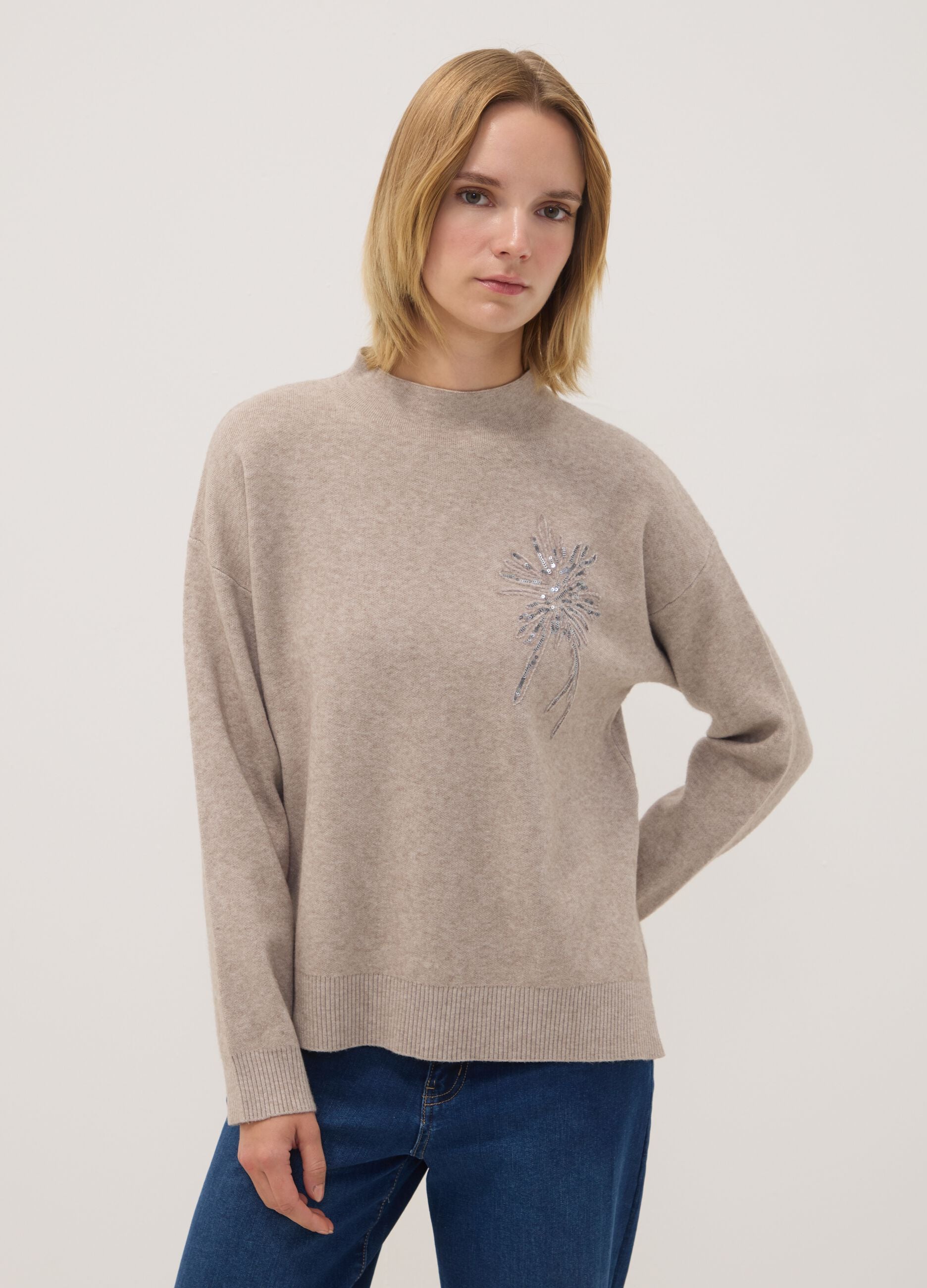 Camel viscose-blend jumper with sequin embroidery, regular fit