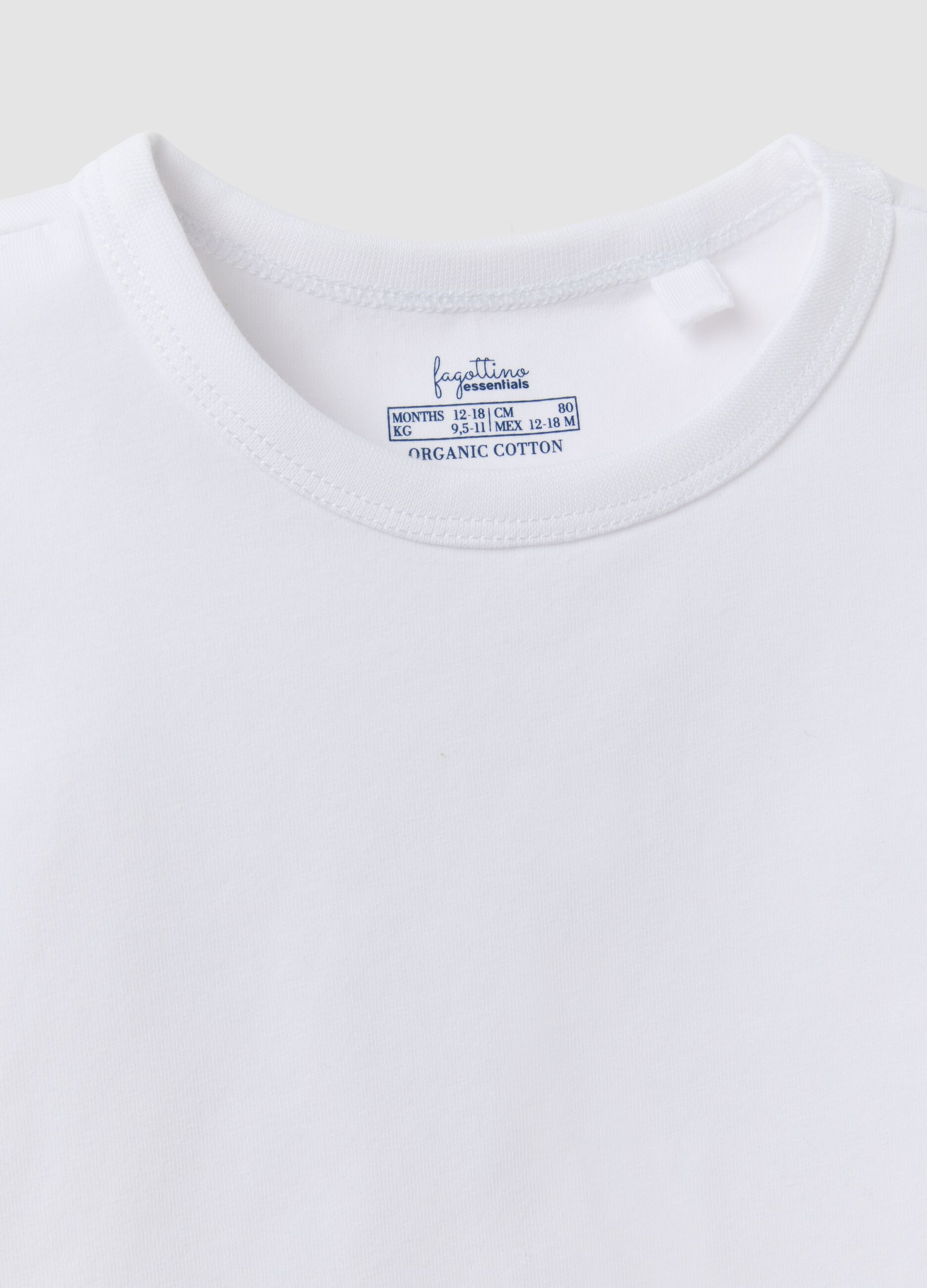 &Lambda;&epsilon;&upsilon;&kappa;ό &mu;&alpha;&kappa;&rho;&upsilon;&mu;ά&nu;&iota;&kappa;&omicron; T-shirt &alpha;&pi;ό &omicron;&rho;&gamma;&alpha;&nu;&iota;&kappa;ό &beta;&alpha;&mu;&beta;ά&kappa;&iota;