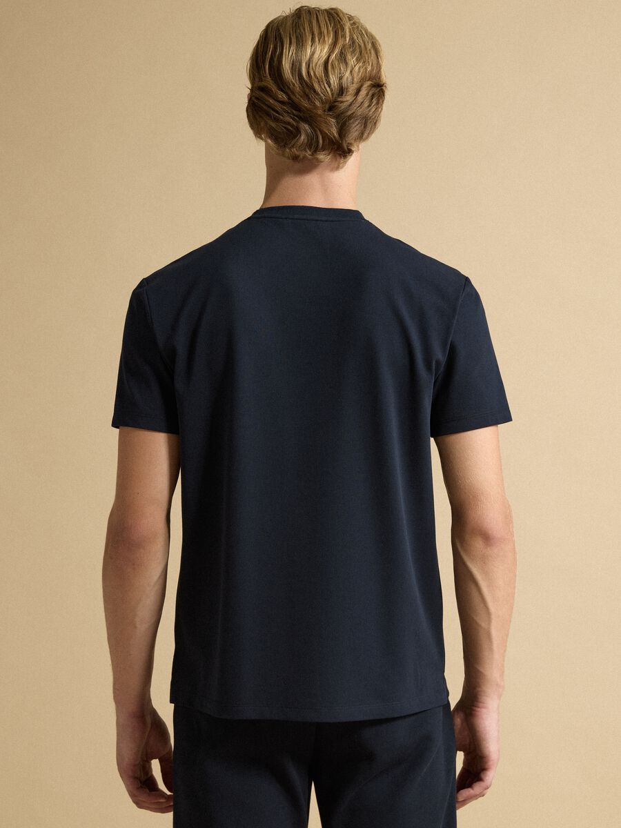 Blue regular-fit stretch piqu&eacute; cotton-blend T-shirt with Easy Dry_3