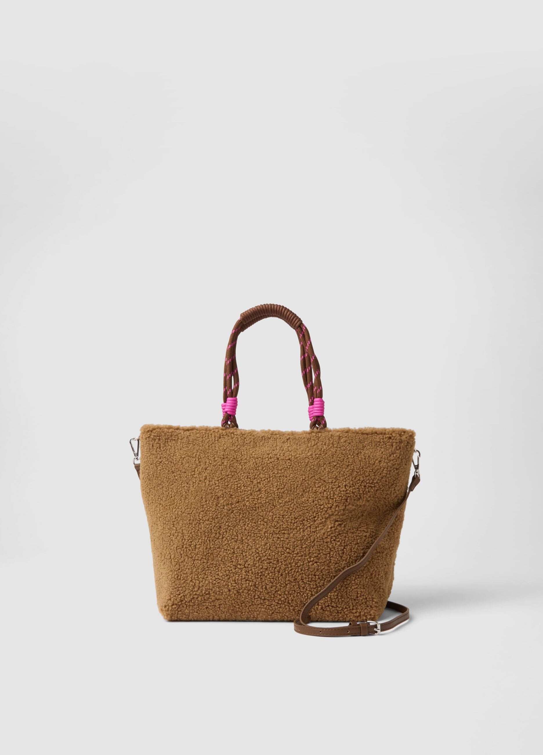 Borsa a mano marrone effetto teddy con tracolla