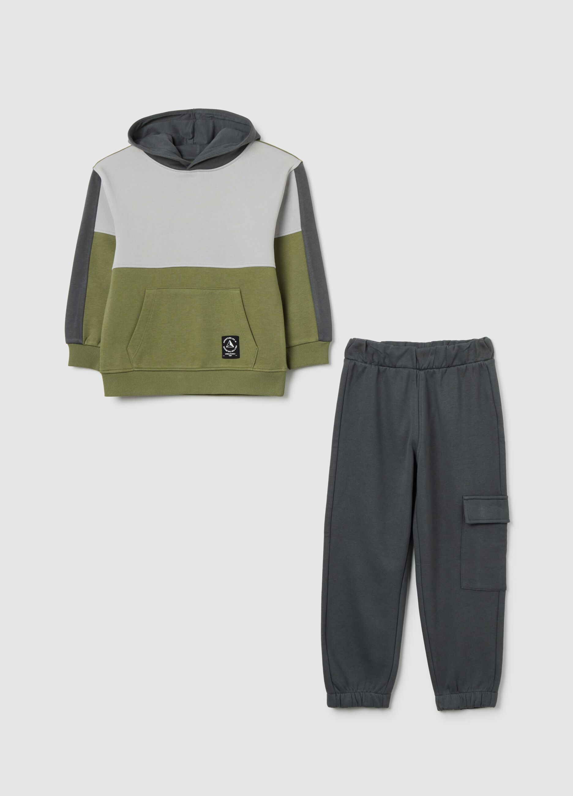 Green hooded cotton blend outfit