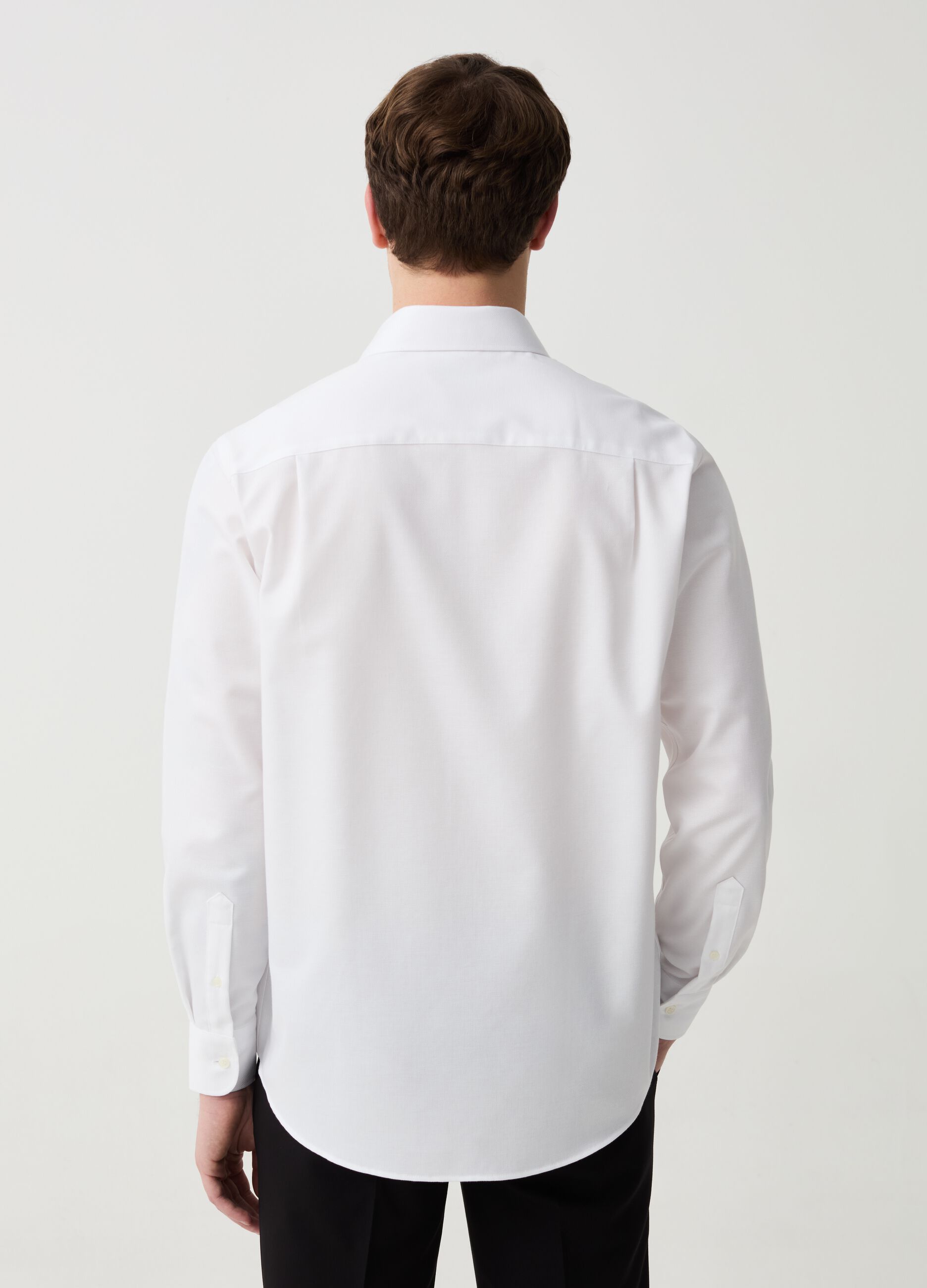Camisa regular fit de algodón oxford sin plancha
