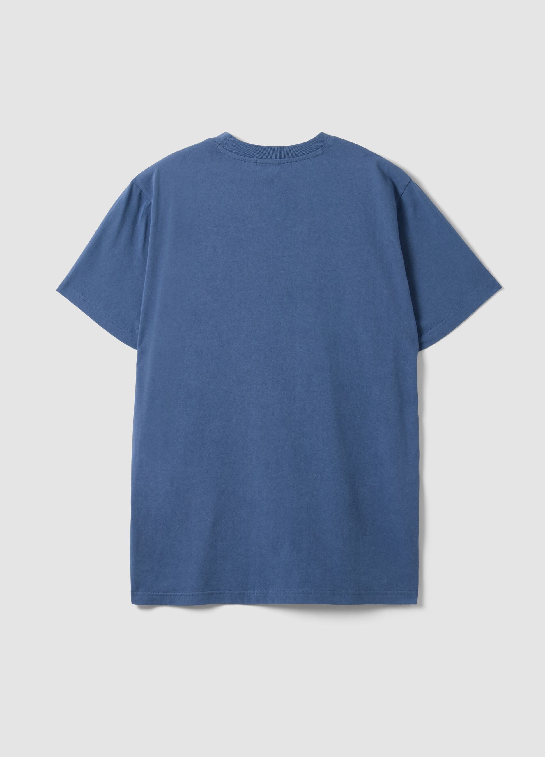 &Mu;&pi;&lambda;&epsilon; &kappa;&omicron;&nu;&tau;&omicron;&mu;ά&nu;&iota;&kappa;&omicron; T-shirt &alpha;&pi;ό 100% &beta;&alpha;&mu;&beta;ά&kappa;&iota; &mu;&epsilon; &lambda;&omicron;&gamma;ό&tau;&upsilon;&pi;&omicron;