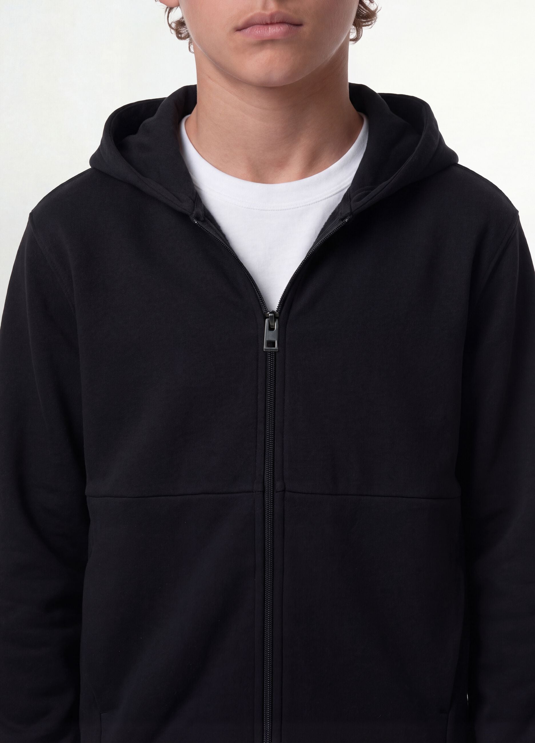 Black organic cotton zip-up hoodie for boys, relaxed fit