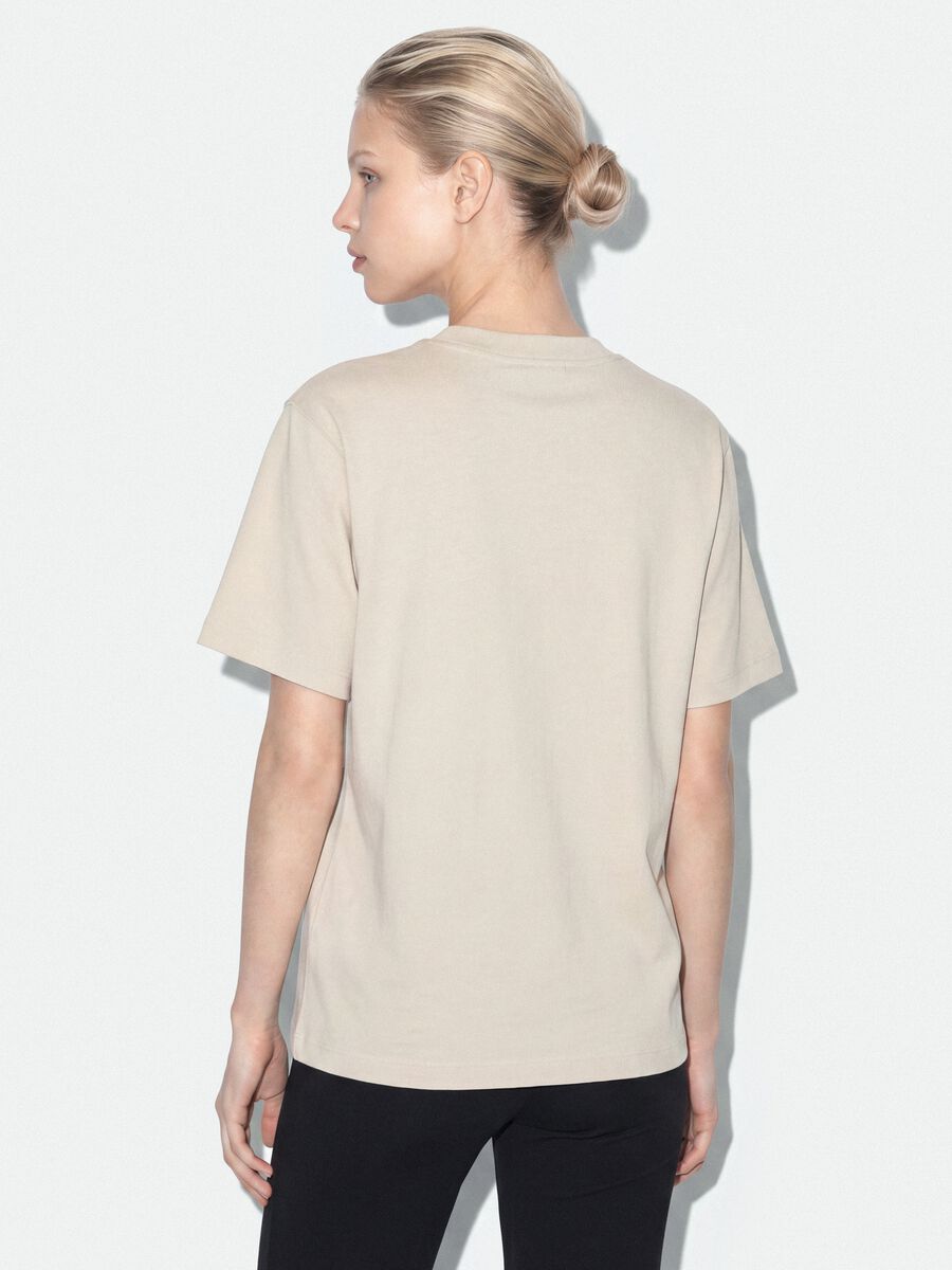 &Mu;&pi;&epsilon;&zeta; T-shirt relaxed &gamma;&rho;&alpha;&mu;&mu;ή&sigmaf; &alpha;&pi;ό 100% &beta;&alpha;&mu;&beta;ά&kappa;&iota; &mu;&epsilon; &tau;ύ&pi;&omega;&mu;&alpha; teddy_2