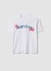 &Lambda;&epsilon;&upsilon;&kappa;ό T-shirt &alpha;&pi;ό &kappa;&alpha;&theta;&alpha;&rho;ό &beta;&alpha;&mu;&beta;ά&kappa;&iota;, regular fit &mu;&epsilon; &epsilon;&pi;&iota;&gamma;&rho;&alpha;&phi;ή_4