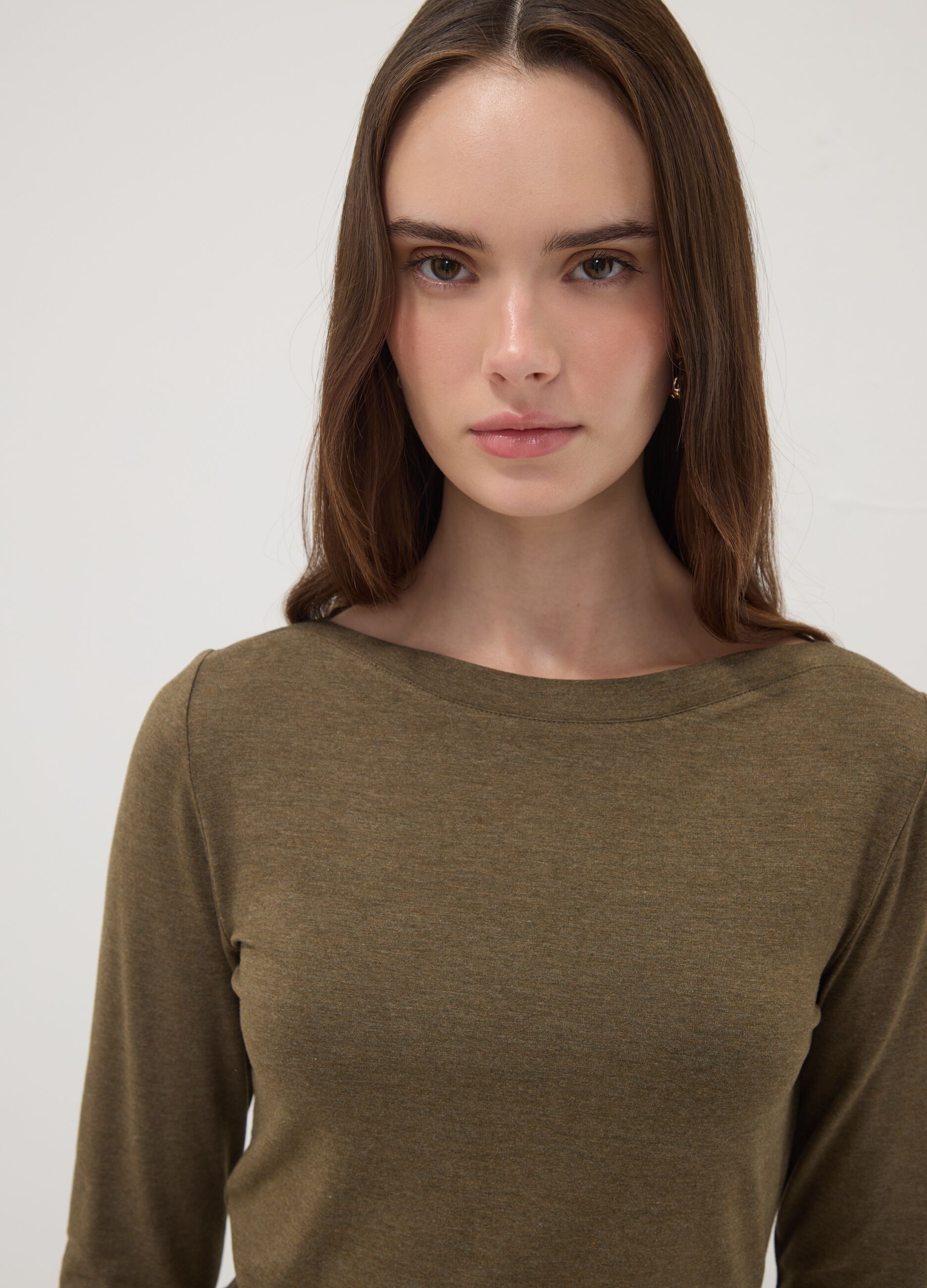 Gr&uuml;nes Slim-Fit-T-Shirt aus elastischer Viskose
