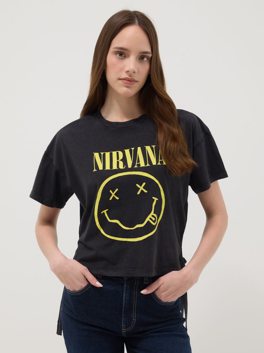 Camiseta negra de algod&oacute;n puro con estampado Nirvana, corte regular_0