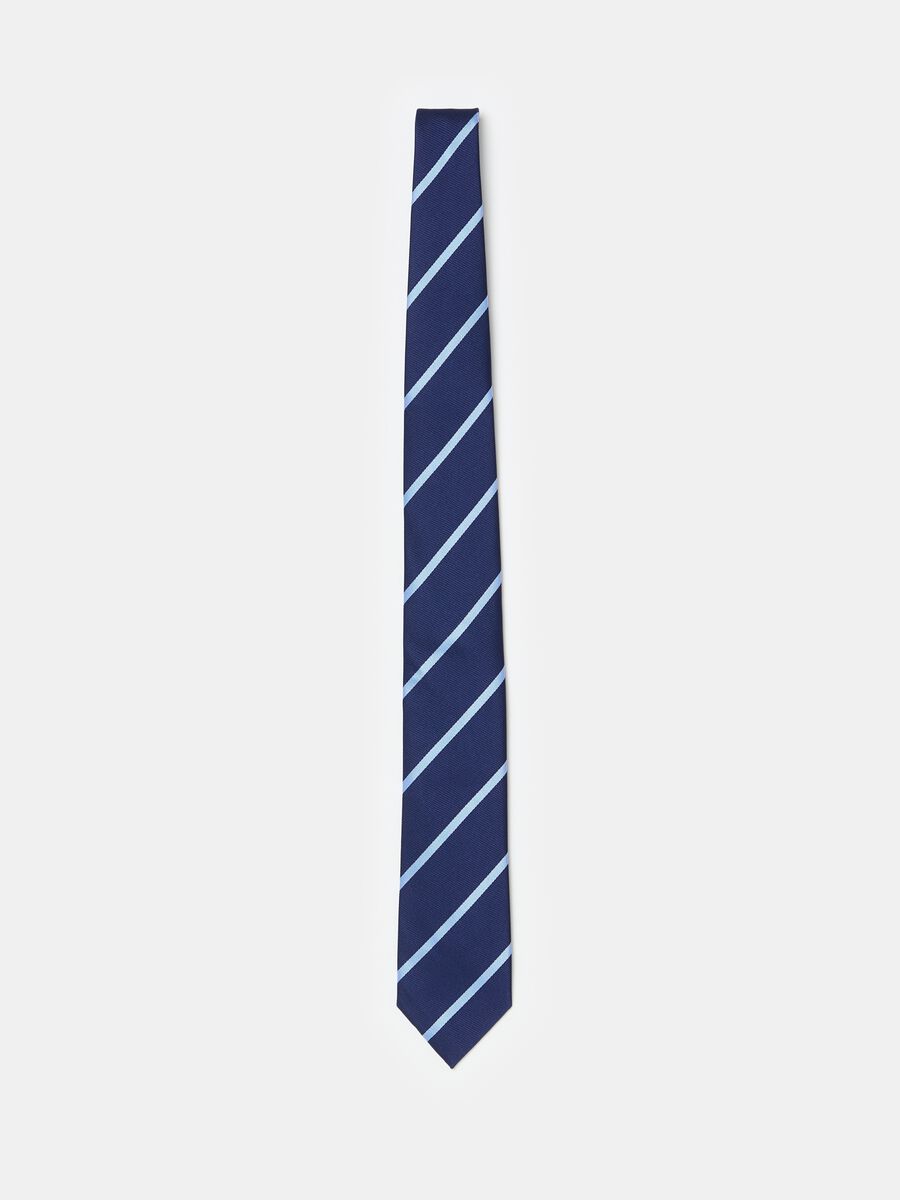 Corbata con estampado de rayas_0