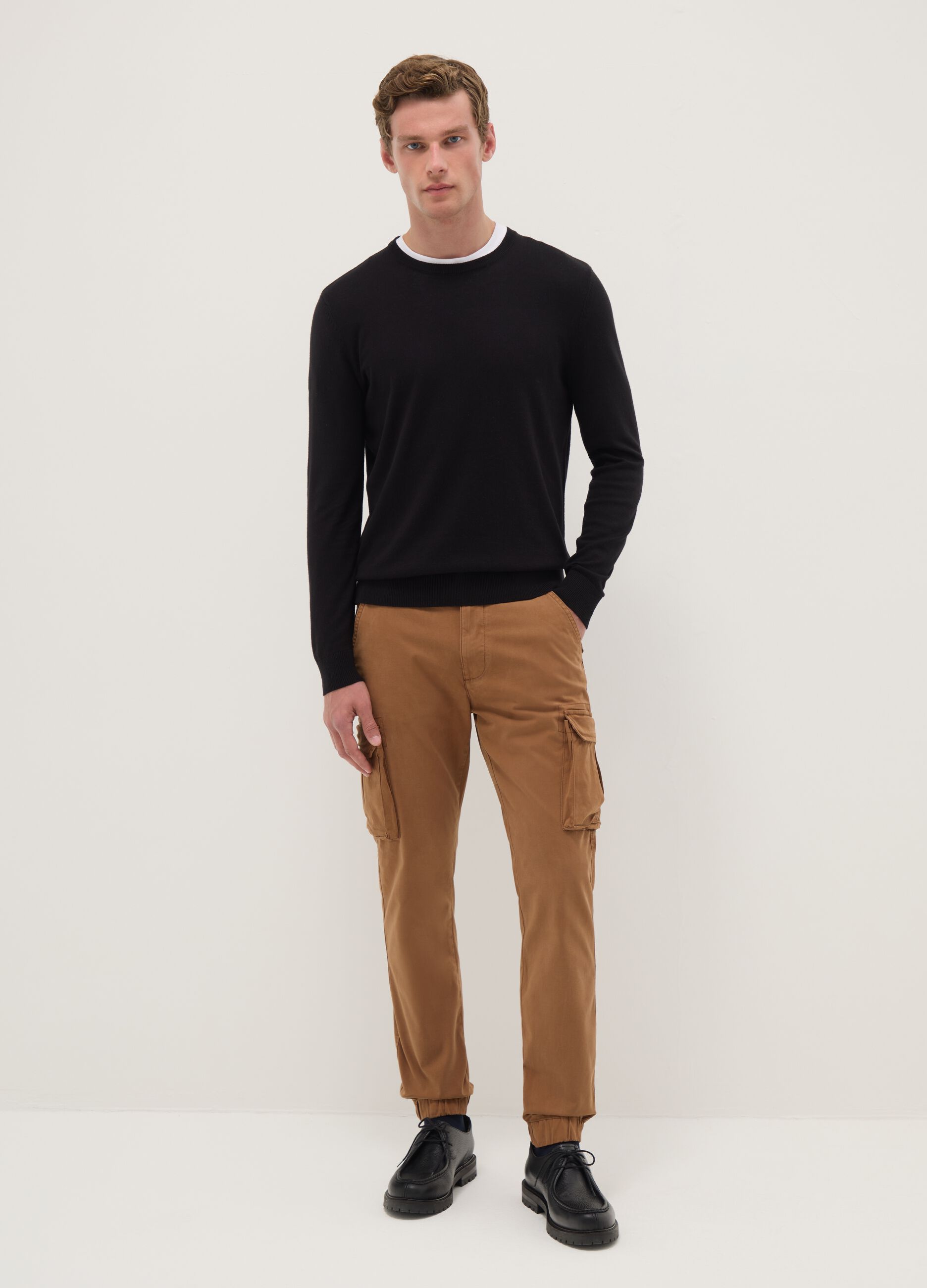 Slim fit brown stretch cotton cargo trousers