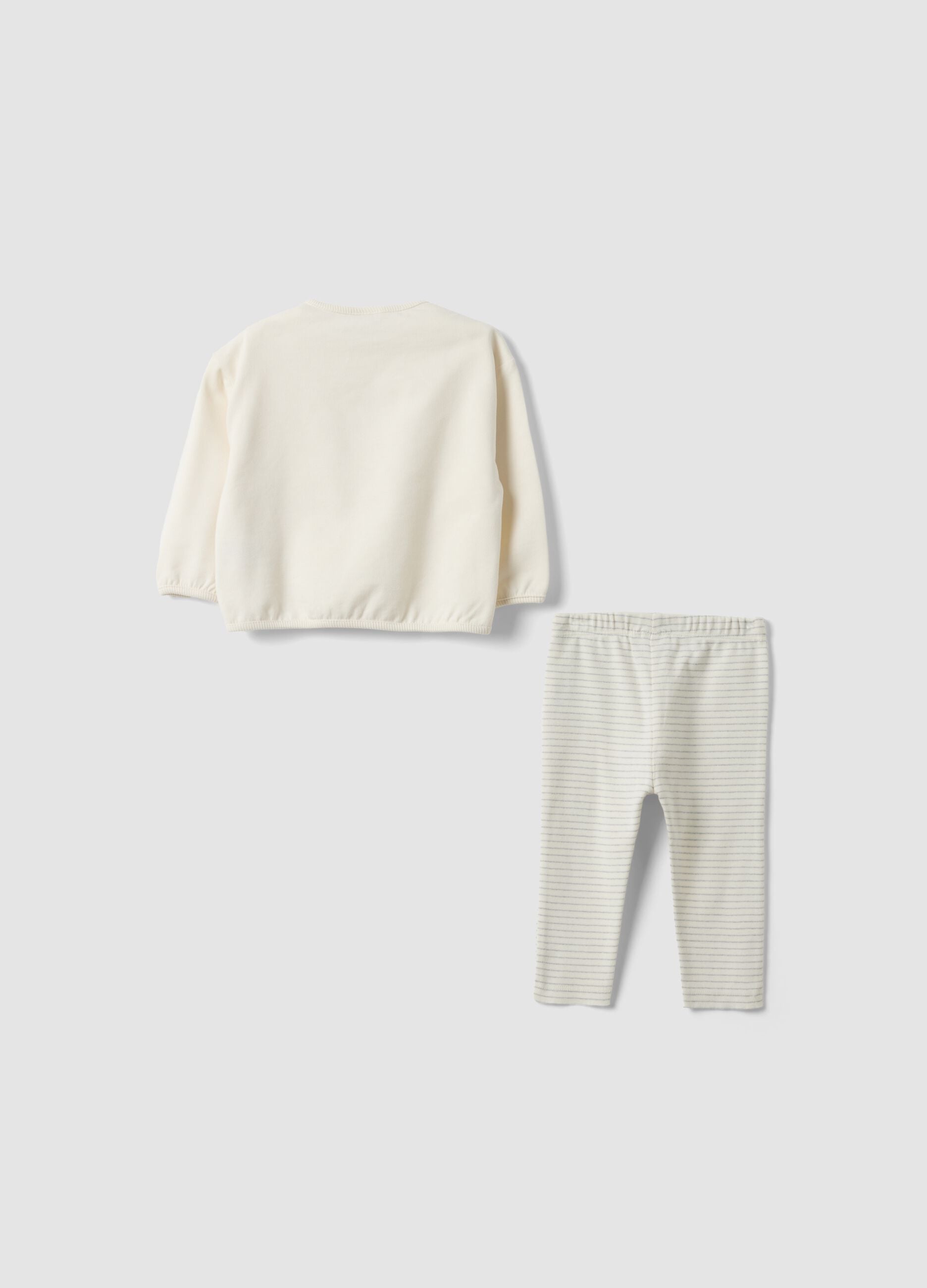 Weisses Set aus Bio-Baumwolle mit Oberteil und Hose f&uuml;r Neugeborene