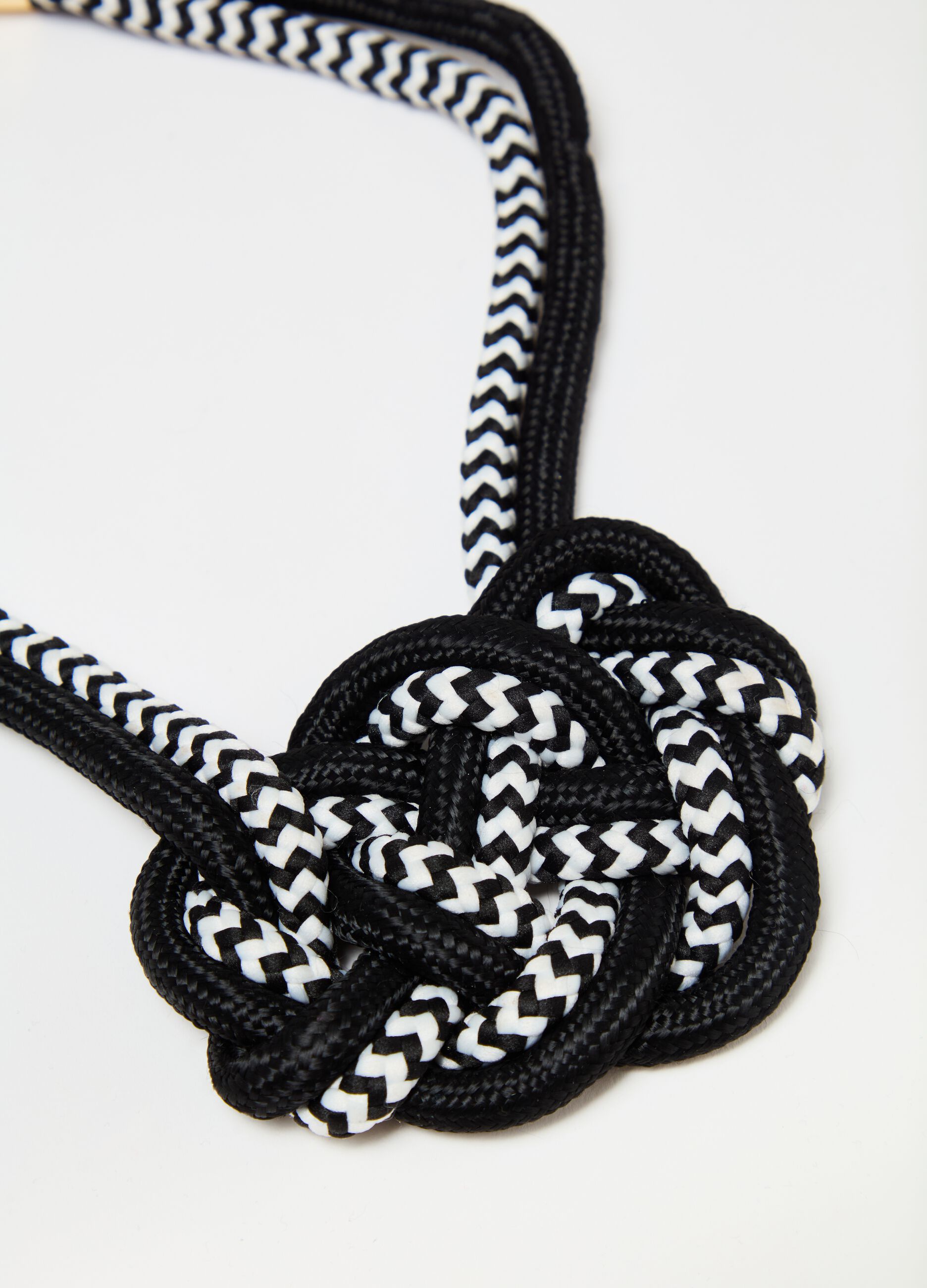 Braided necklace in striped cord