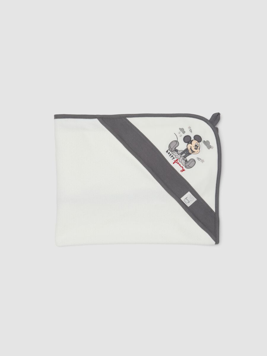 Accappatoio bianco in misto cotone organico con cappuccio e stampa Mickey_0