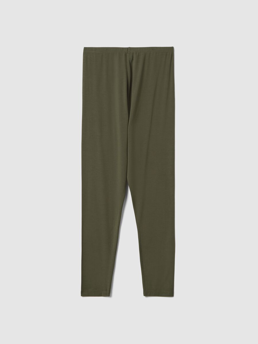 Green viscose maternity leggings with a slim fit_4