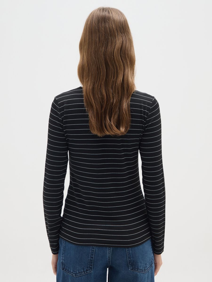 Black long-sleeve shirt with grey stripes, regular fit_2