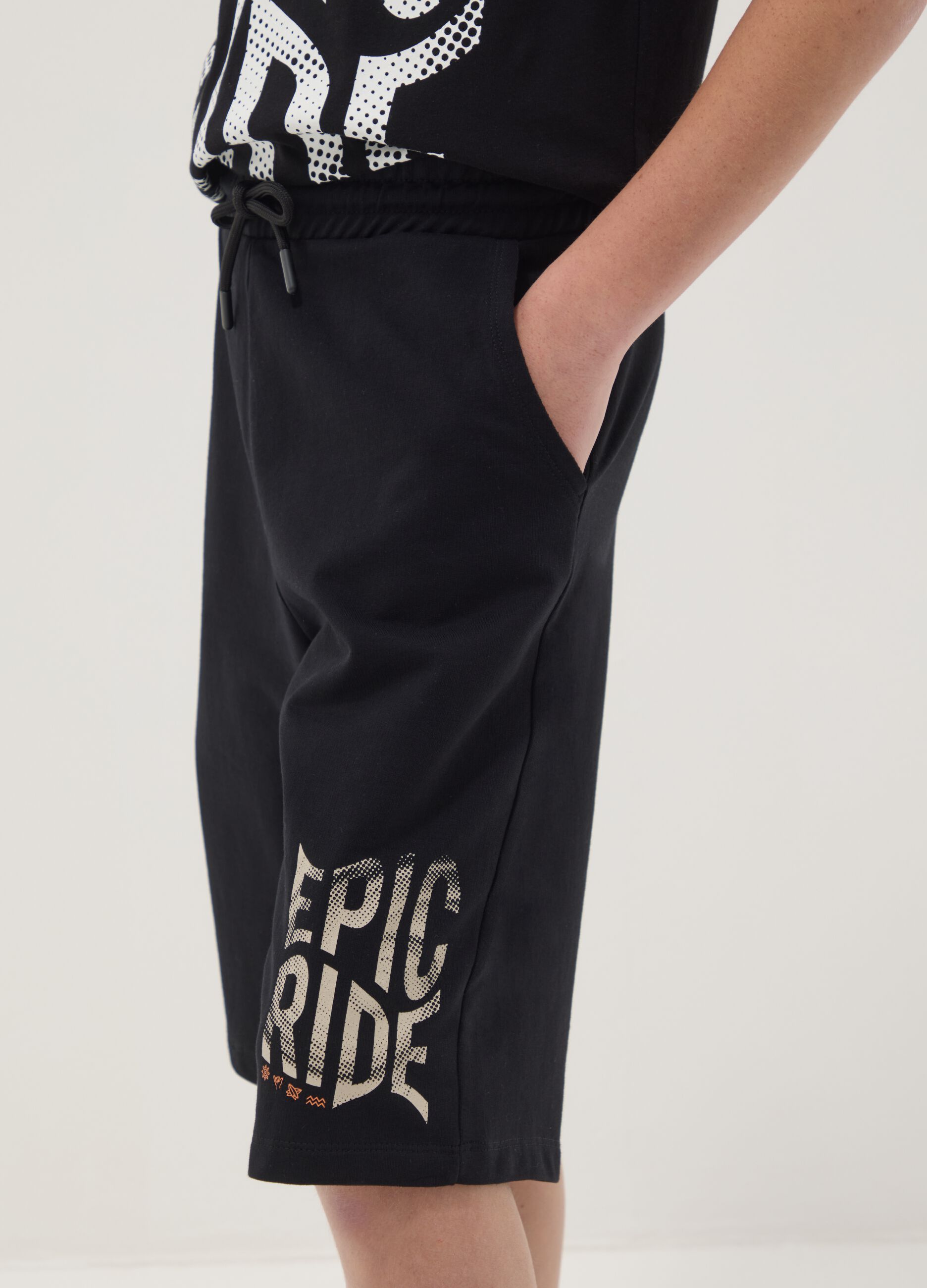 Black pure cotton bermuda shorts with elasticated waist