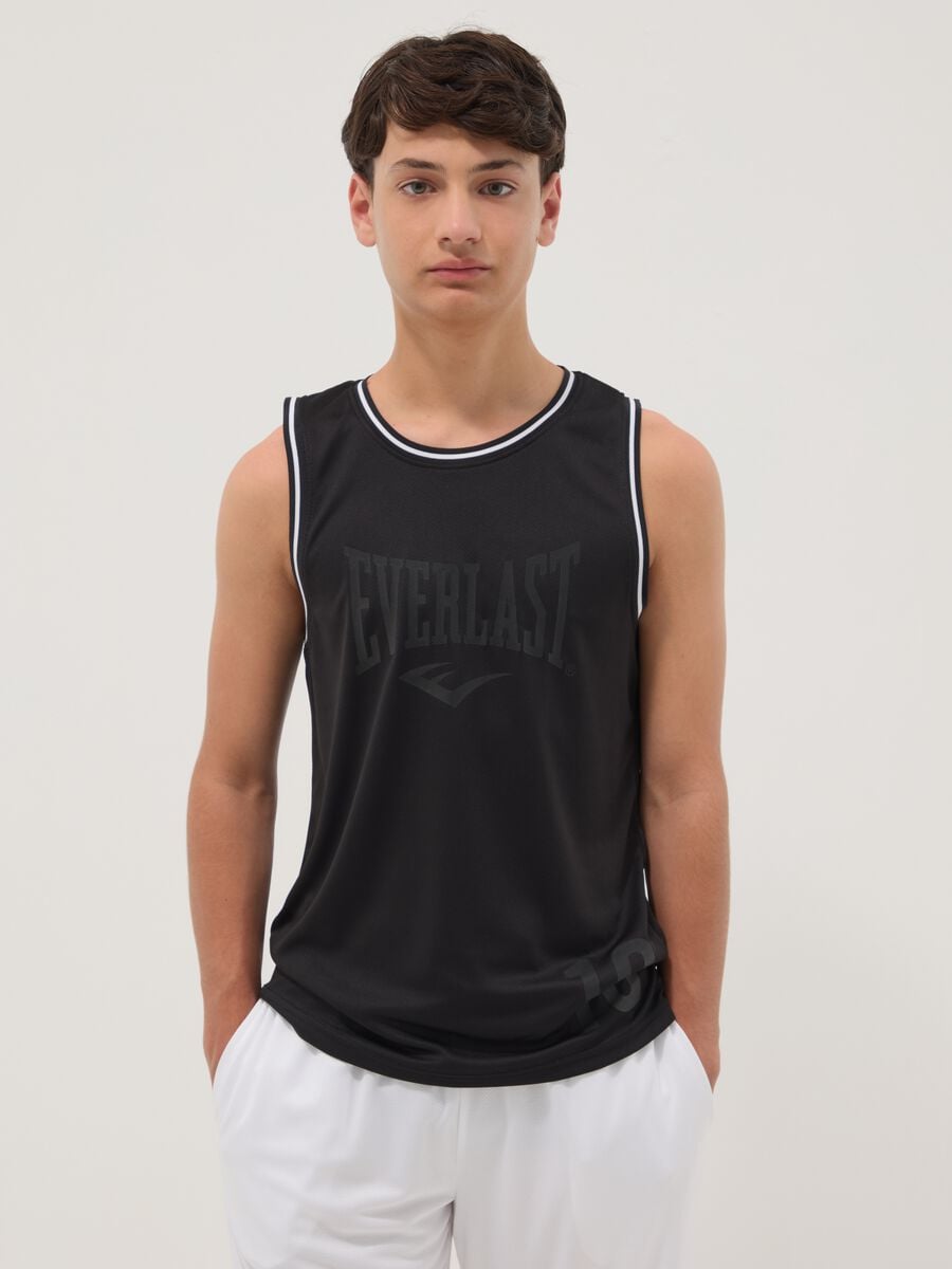Crna mu&scaron;ka majica bez rukava regular kroja s kontrastnim rubovima, oversize stil_0