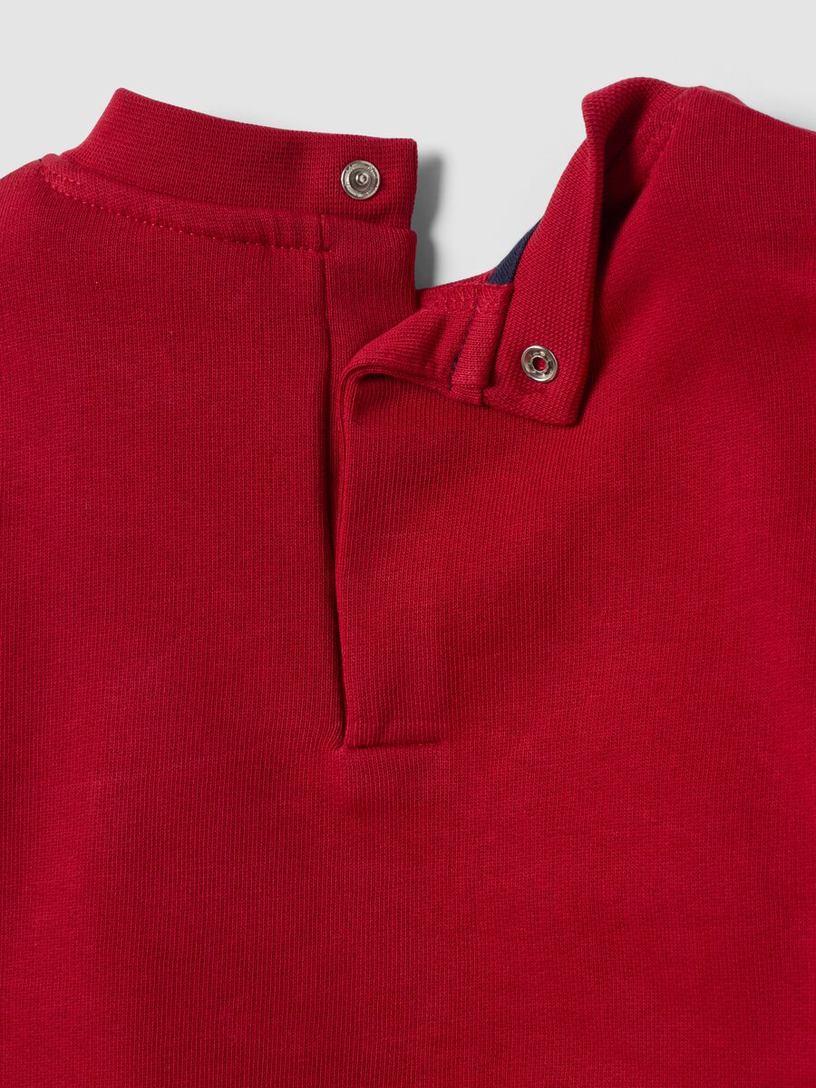 Completo rosso e blu in puro cotone con stampa Mickey_3