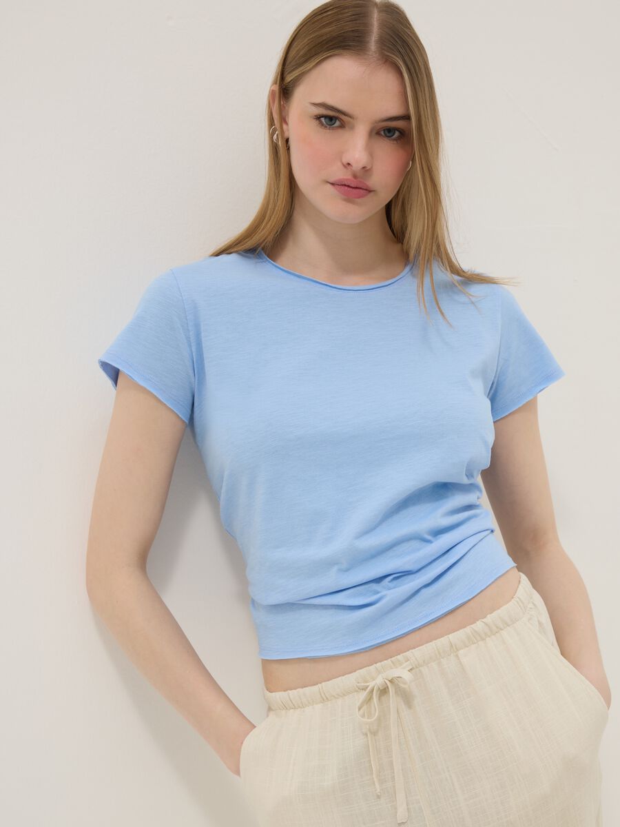 Kurzarm-T-Shirt aus reiner Baumwolle in Hellblau, Regular Fit_1