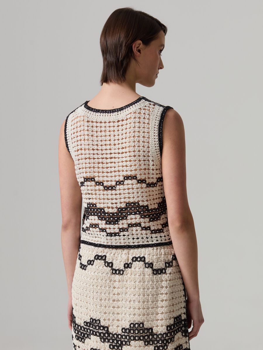 Crochet tank top with wavy motif_2