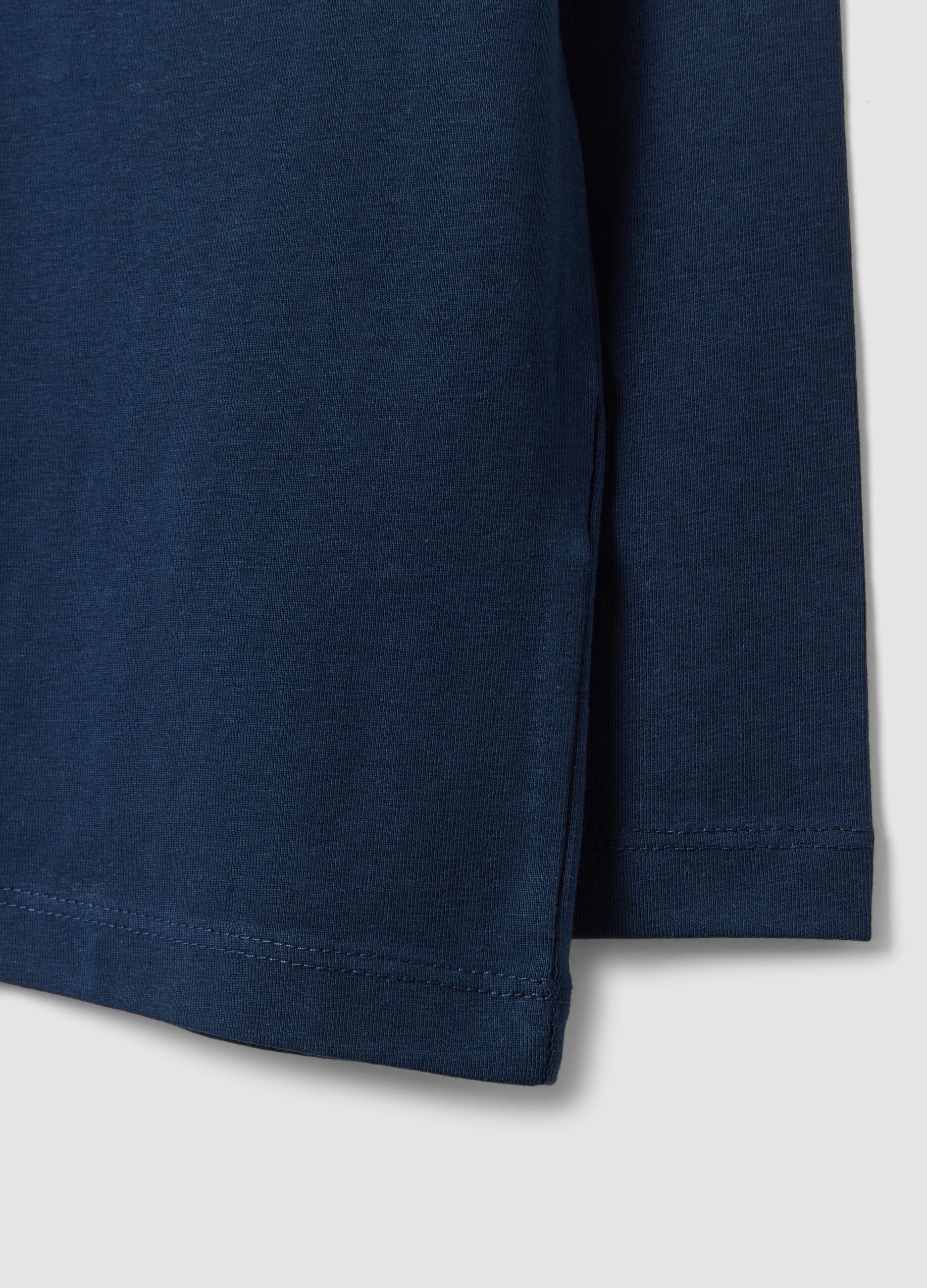Blue long-sleeve organic cotton T-shirt