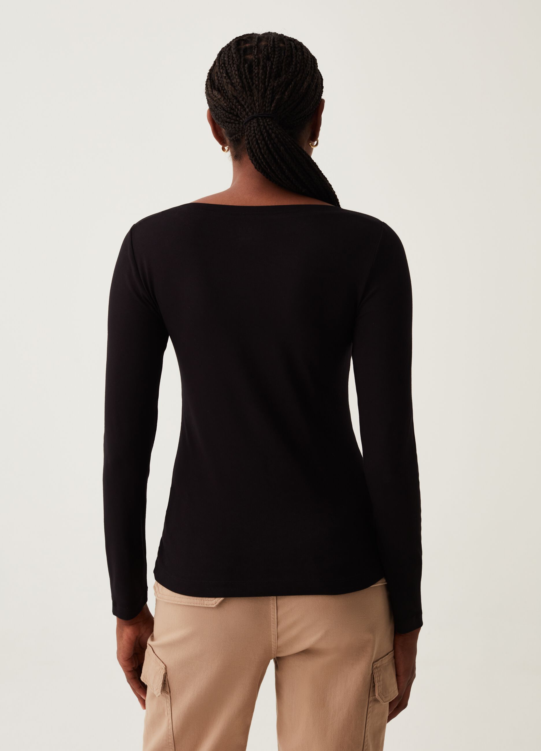 Long-sleeved T-shirt with boat neck_2