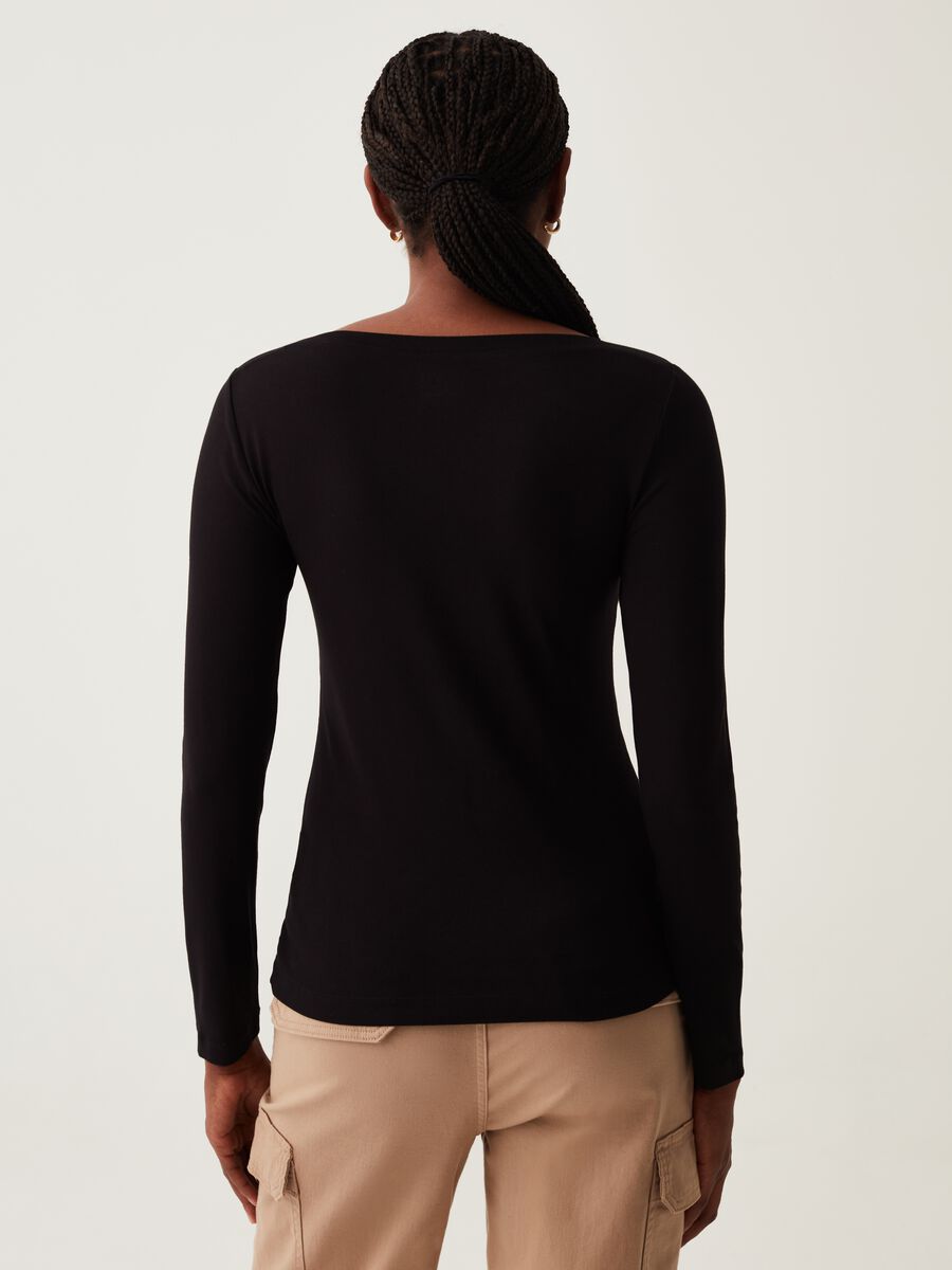 Long-sleeved T-shirt with boat neck_2