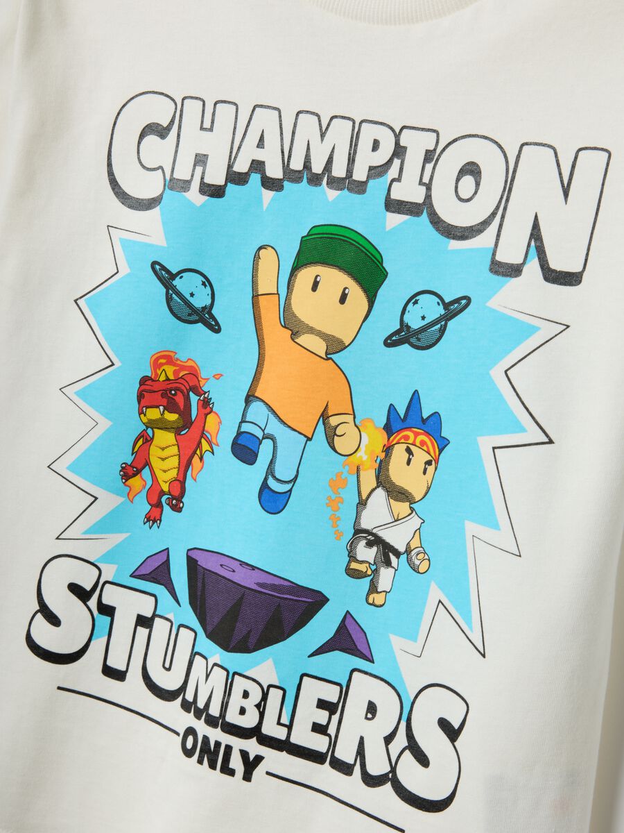 &Lambda;&epsilon;&upsilon;&kappa;ό &pi;&alpha;&iota;&delta;&iota;&kappa;ό T-shirt &alpha;&pi;ό 100% &beta;&alpha;&mu;&beta;ά&kappa;&iota; &mu;&epsilon; &sigma;&tau;ά&mu;&pi;&alpha; Stumble Guys, &kappa;&alpha;&nu;&omicron;&nu;&iota;&kappa;ή &epsilon;&phi;&alpha;&rho;&mu;&omicron;&gamma;ή_2