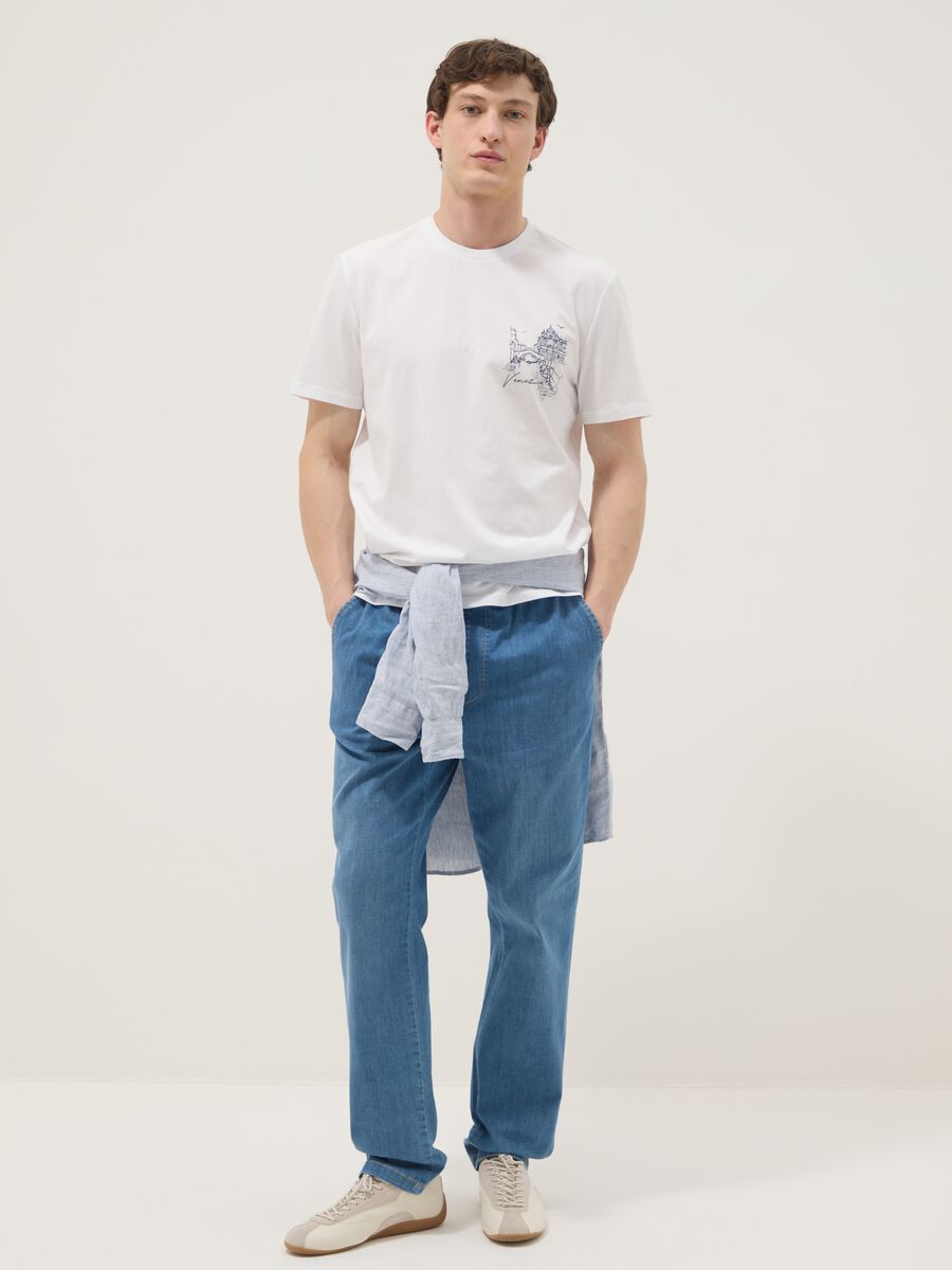 Wei&szlig;es T-Shirt aus reiner Baumwolle mit Print, Regular Fit_1