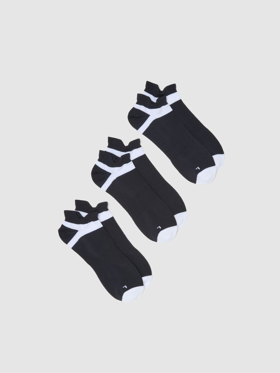 Tripack of Multicolour Fitted Sports Socks_0