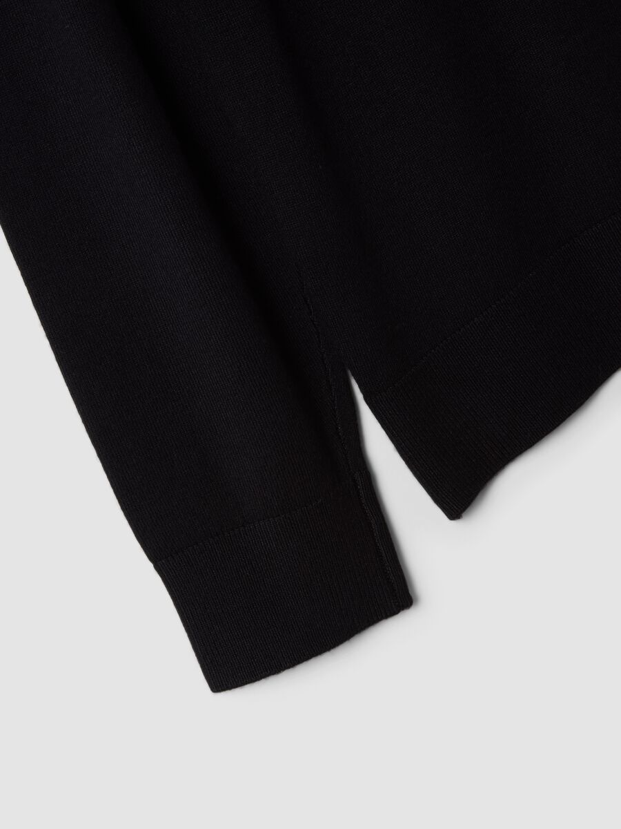 Maglia nera in misto viscosa a Dolcevita_1
