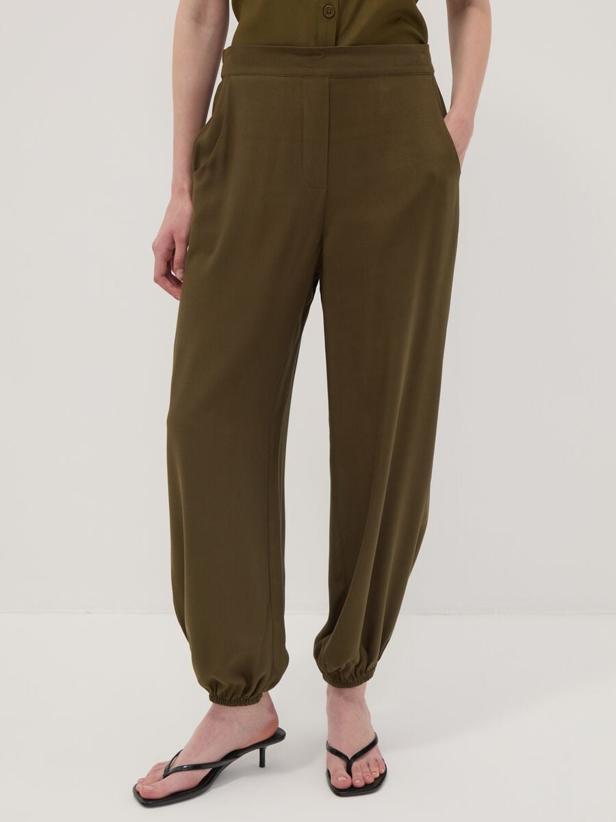 Green pure viscose trousers with elasticated cuffs, regular fit_1