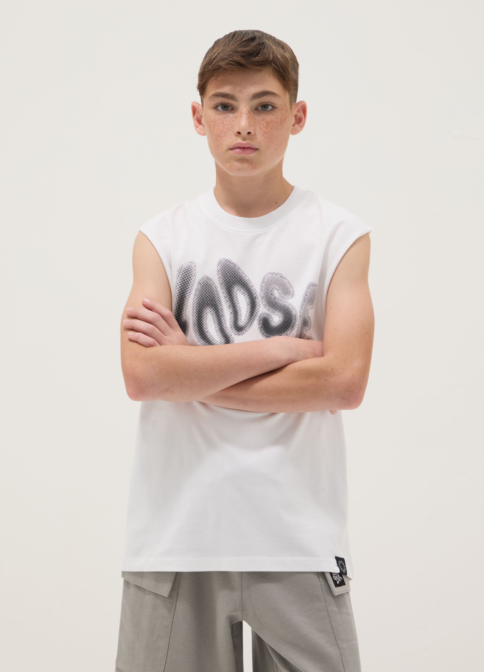 White pure cotton oversized-fit vest for boys