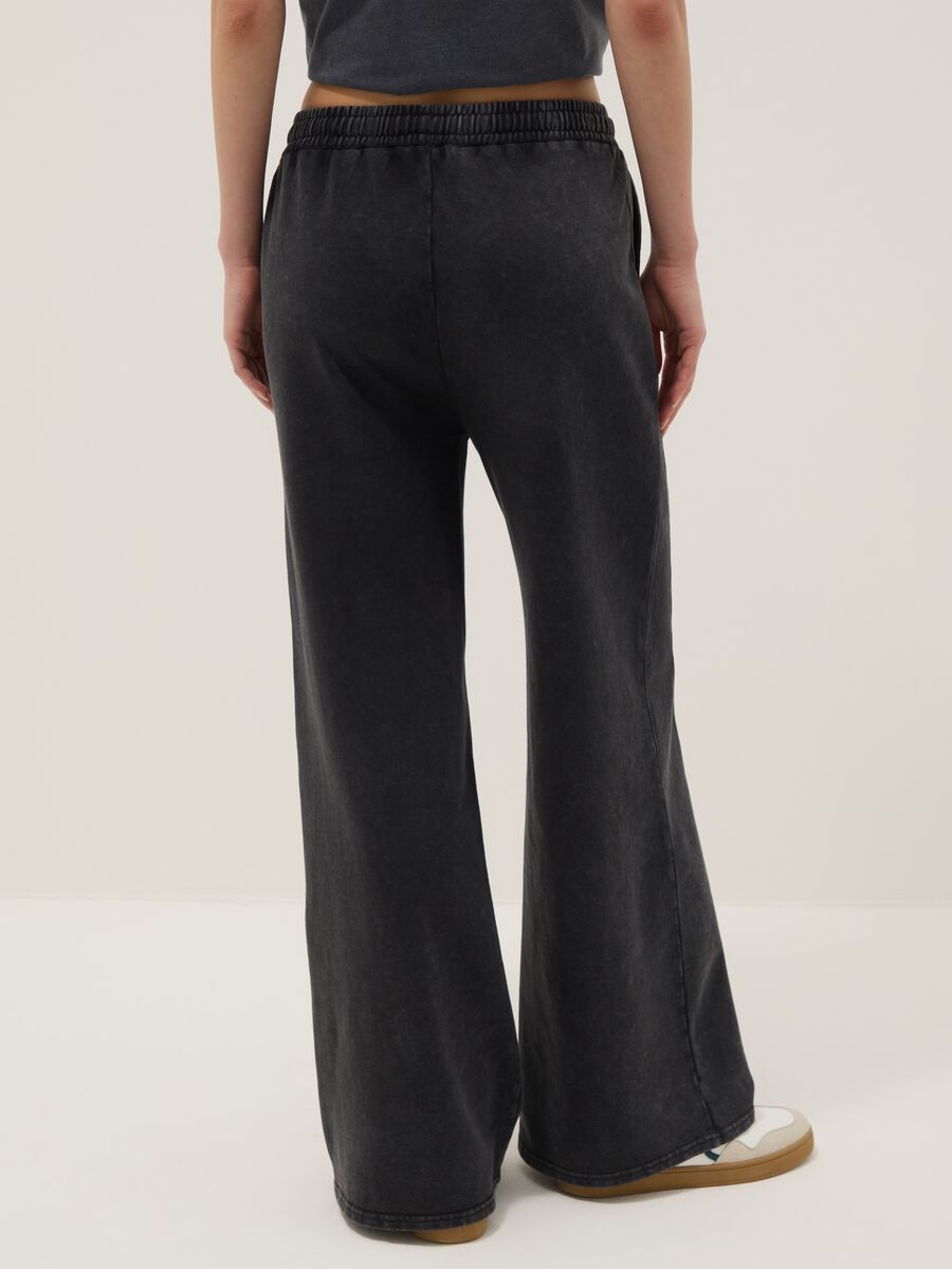 Schwarze Joggerhose aus reiner Baumwolle mit weitem Bein_2